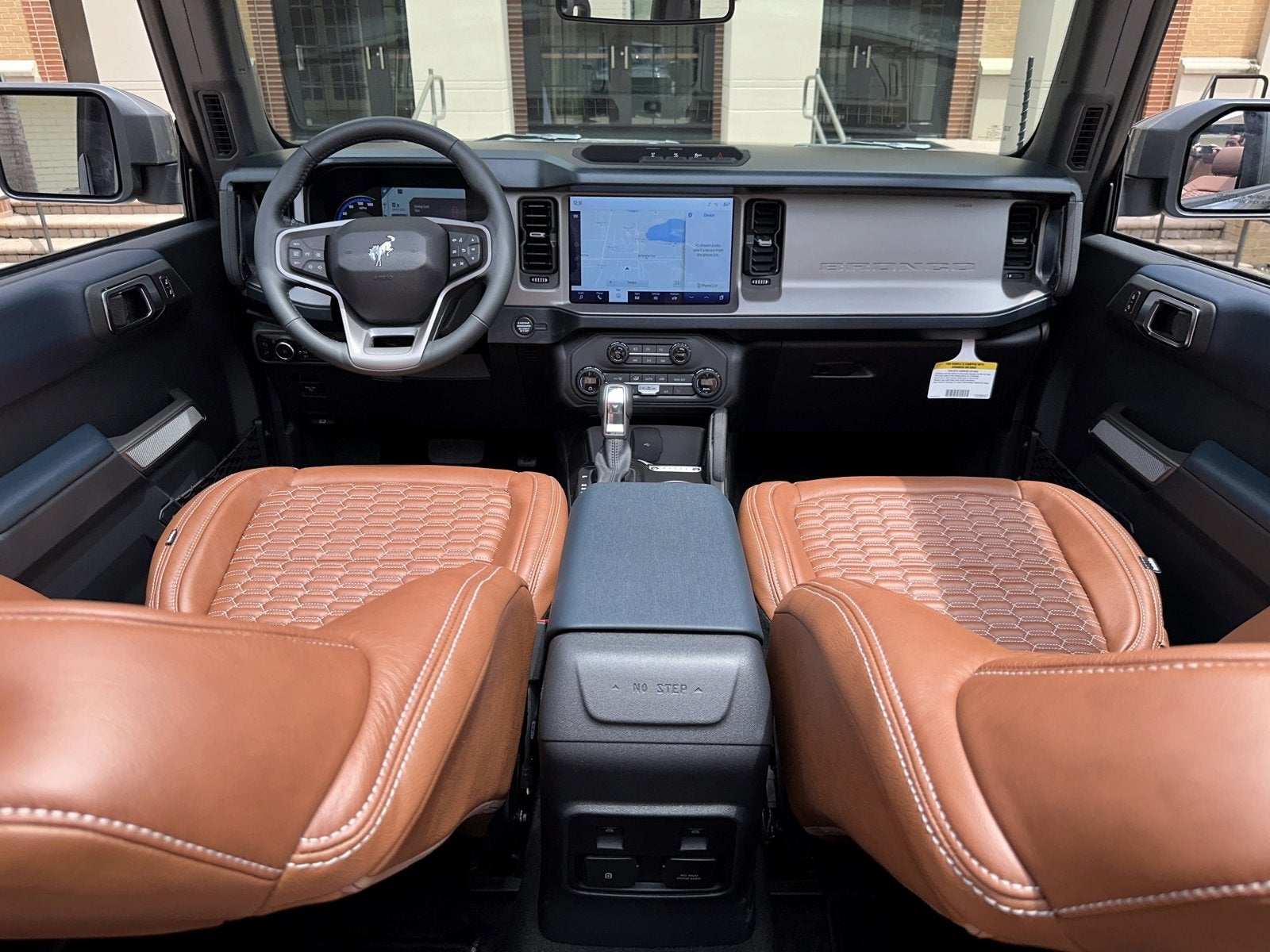 2023 Ford Bronco Outer Banks 4x4 Custom Lifted