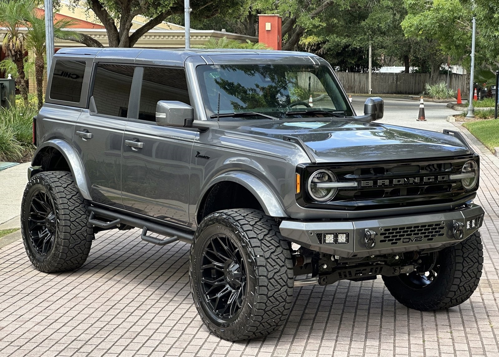 2023 Ford Bronco Outer Banks 4x4 Custom Lifted