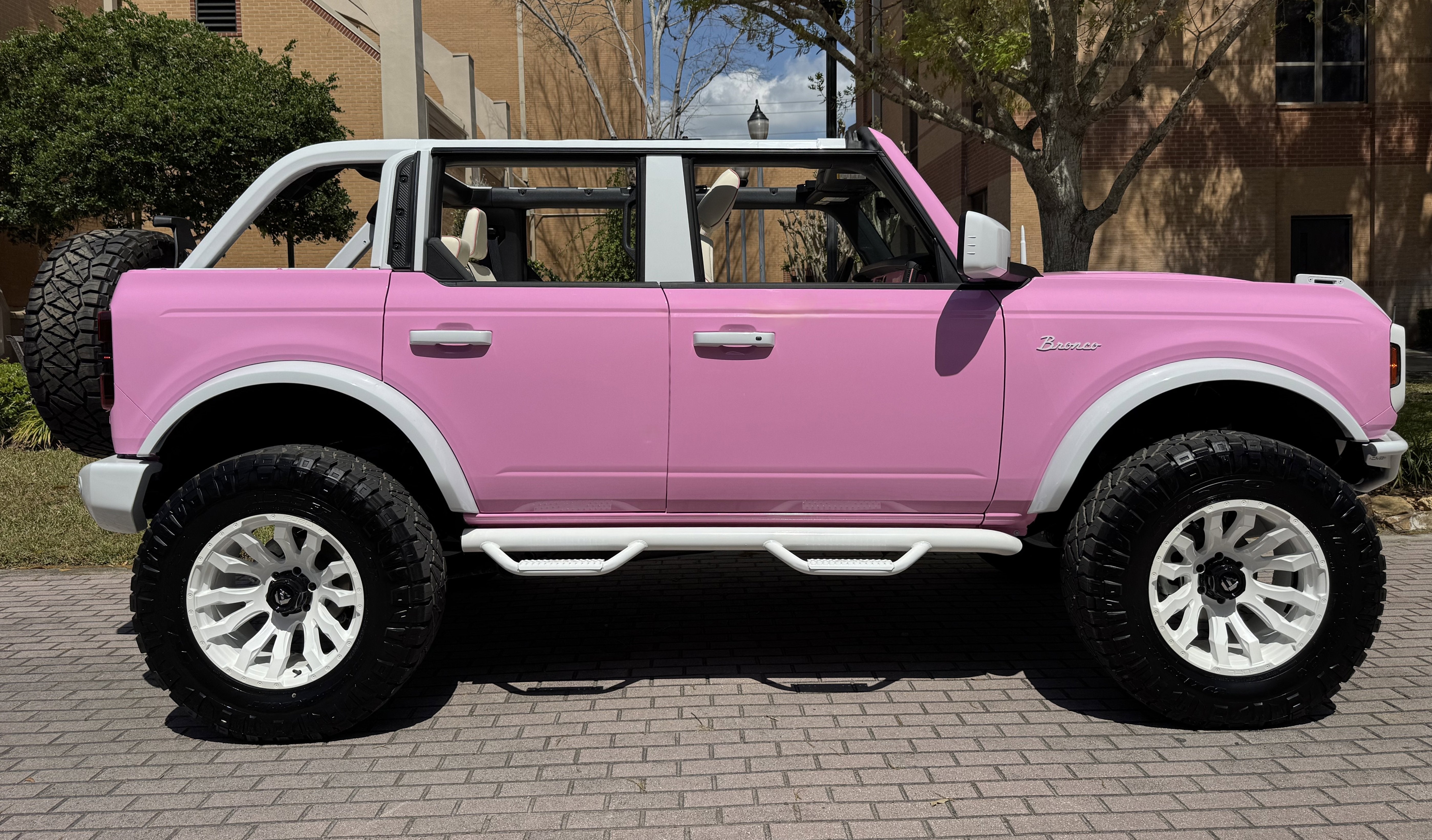 2024 Ford Bronco Pink Hard Top Custom Lifted