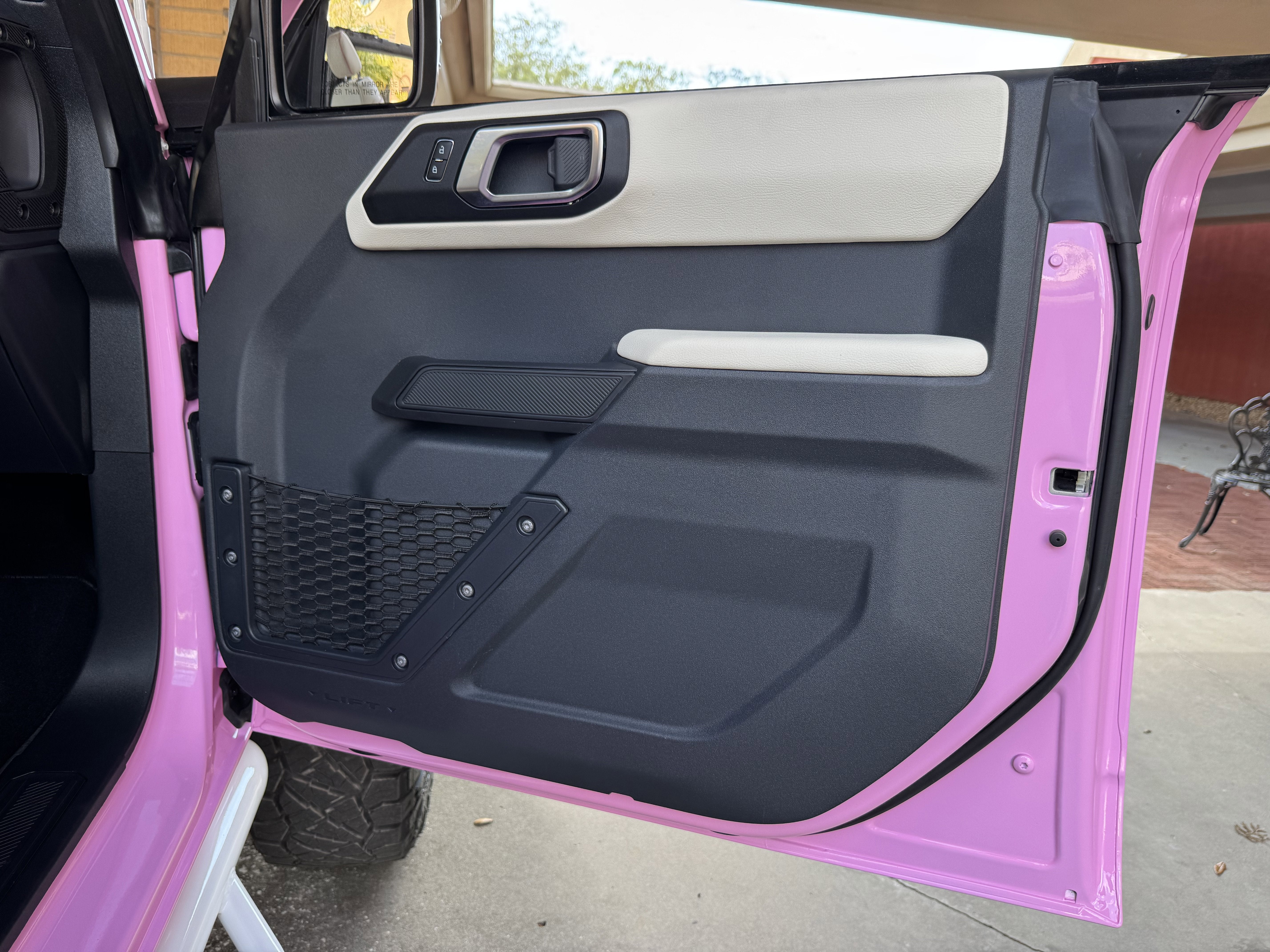 2024 Ford Bronco Pink Hard Top Custom Lifted