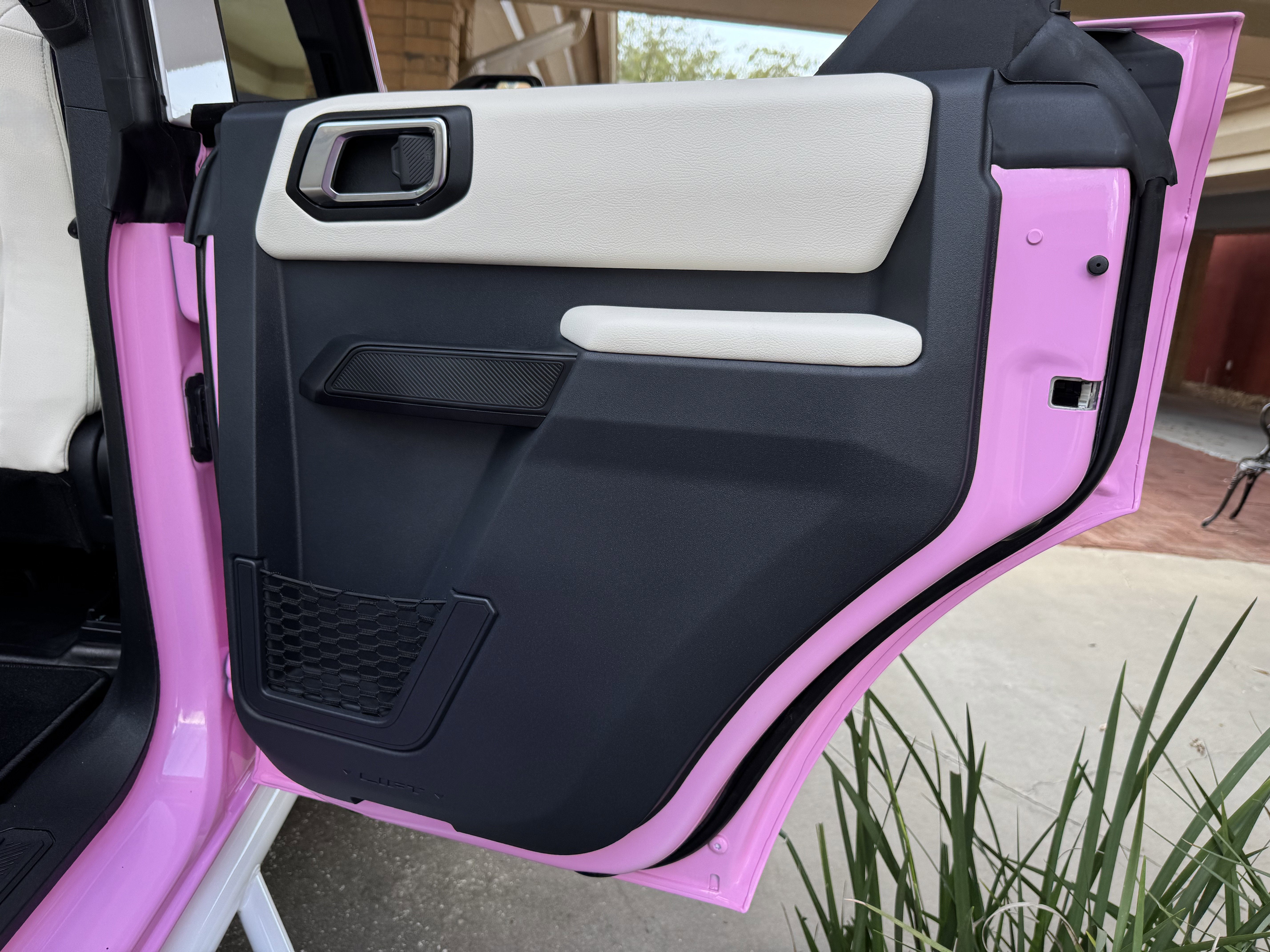 2024 Ford Bronco Pink Hard Top Custom Lifted