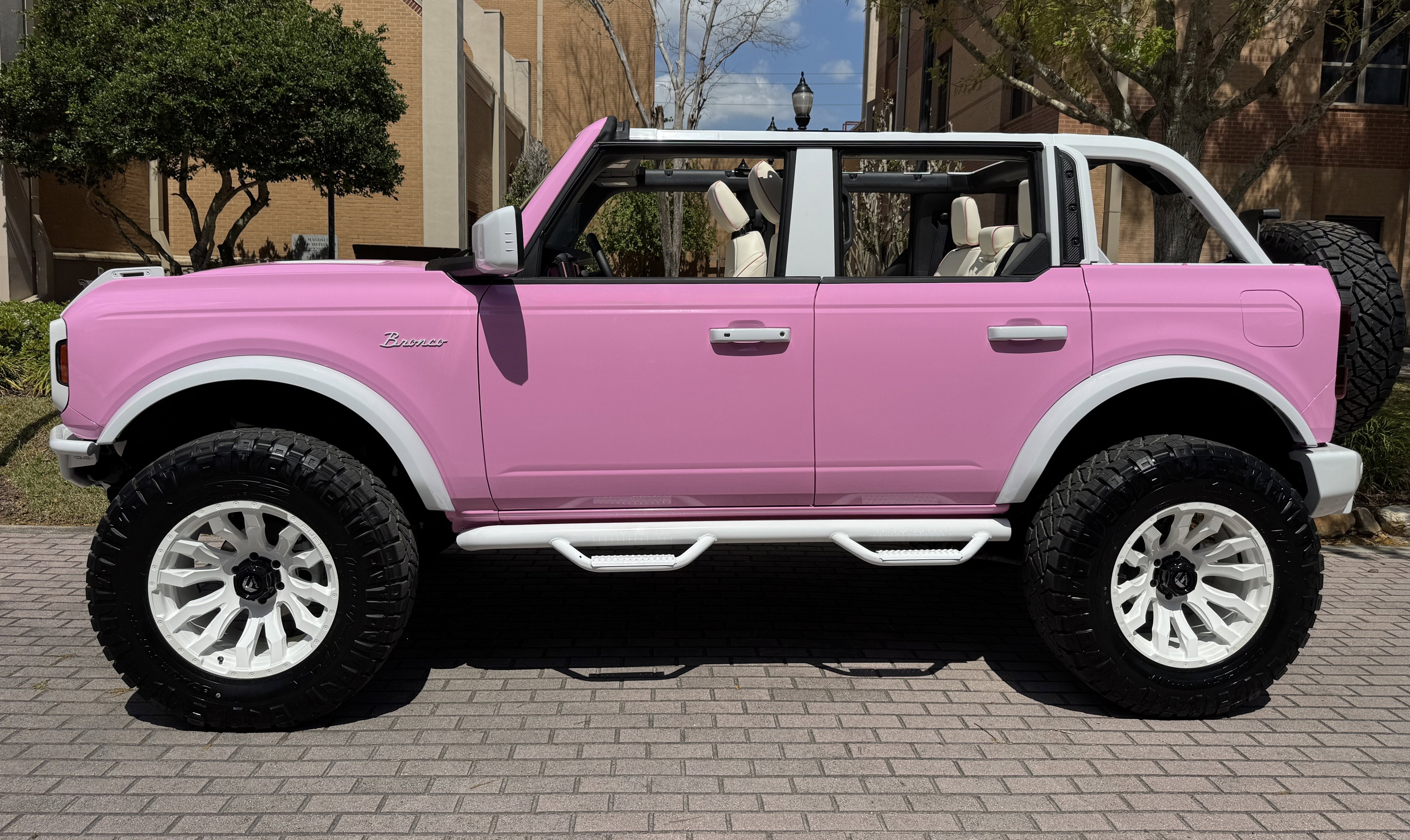2024 Ford Bronco Pink Hard Top Custom Lifted