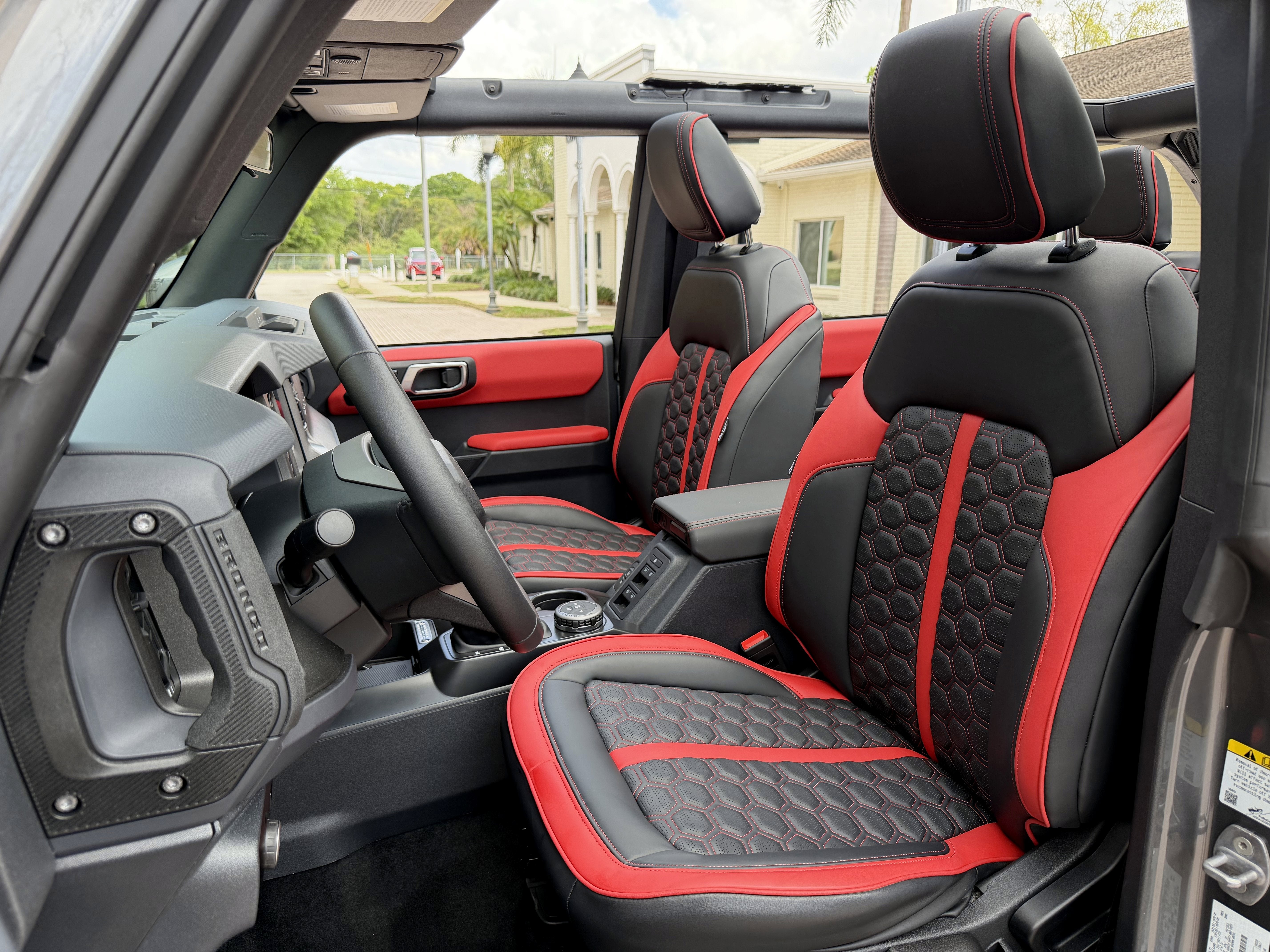 2025 Ford Bronco Custom Lifted Big Bend