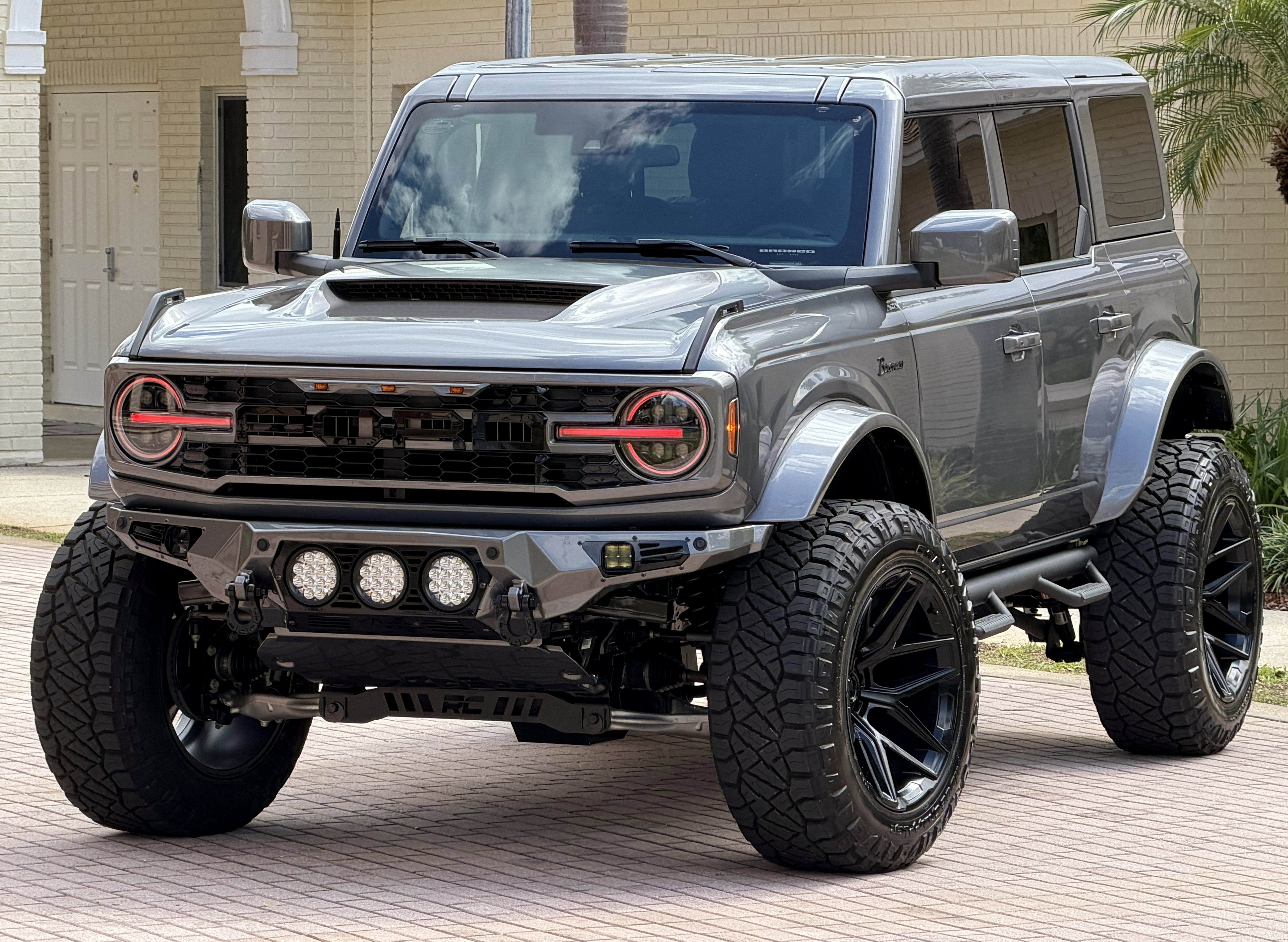 2025 Ford Bronco Custom Lifted Big Bend