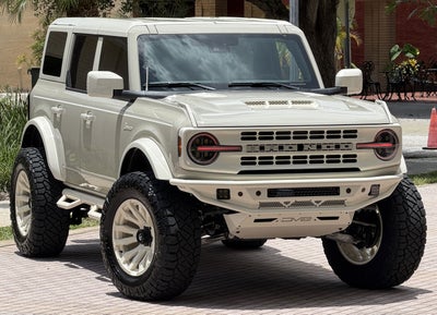 2026 Ford Bronco Wimbledon White Retro Big Bend Custom Lifted