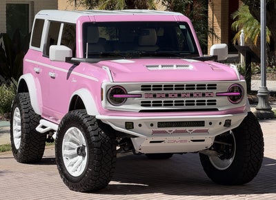 2026 Ford Bronco Custom Pearl Pink Retro Outer Banks Hard Top
