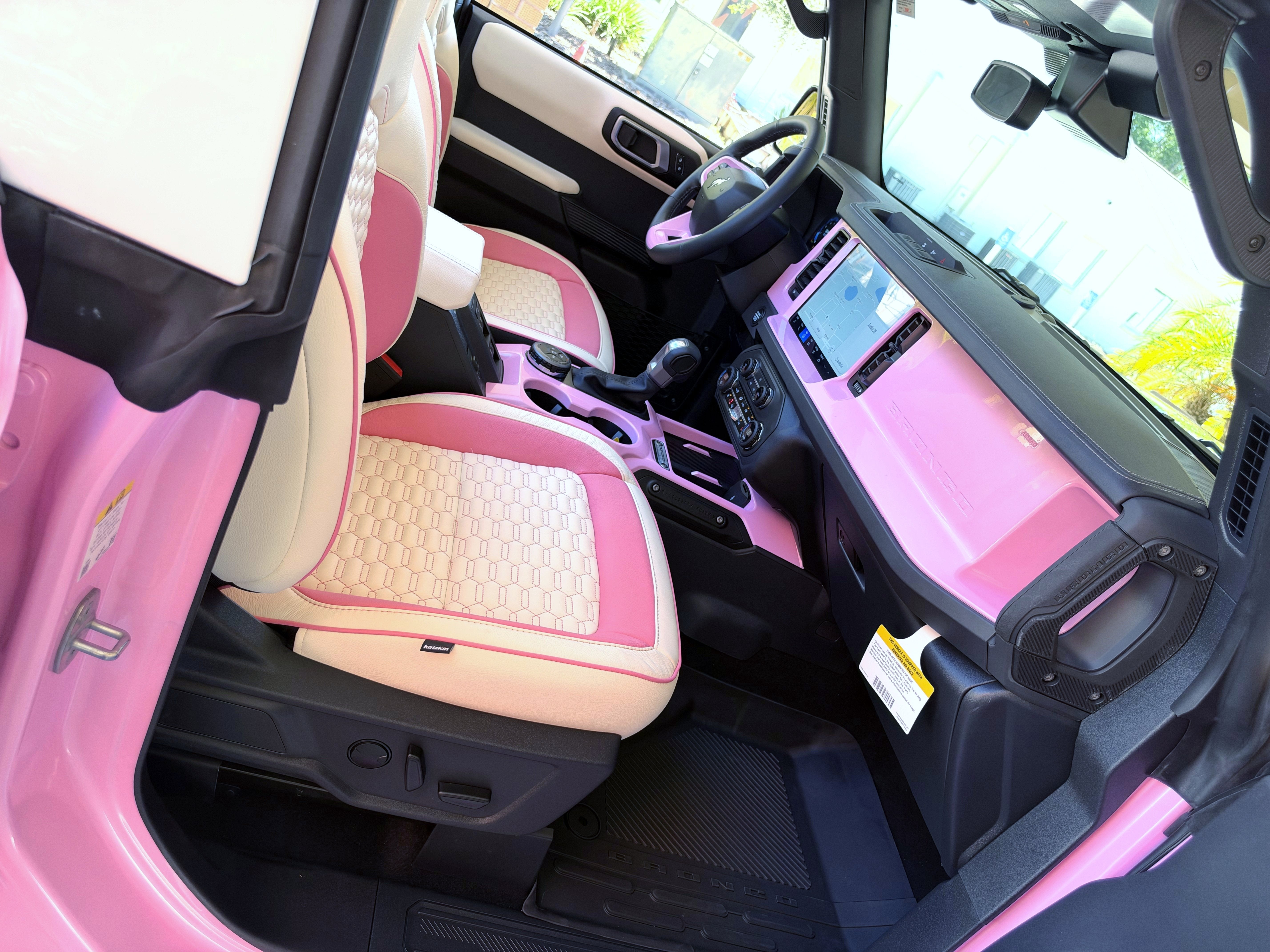 2026 Ford Bronco Custom Pearl Pink Retro Outer Banks Hard Top
