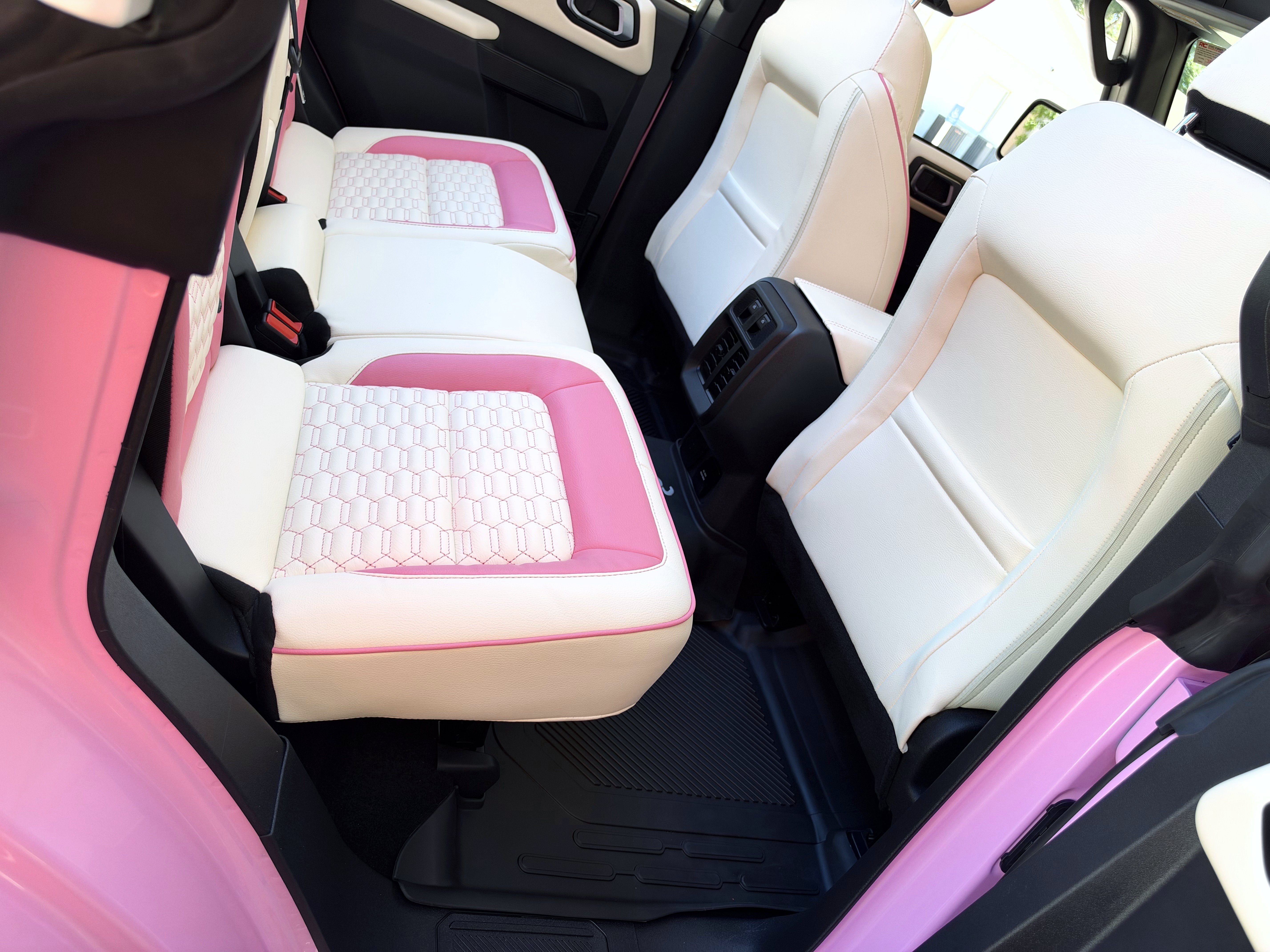 2026 Ford Bronco Custom Pearl Pink Retro Outer Banks Hard Top