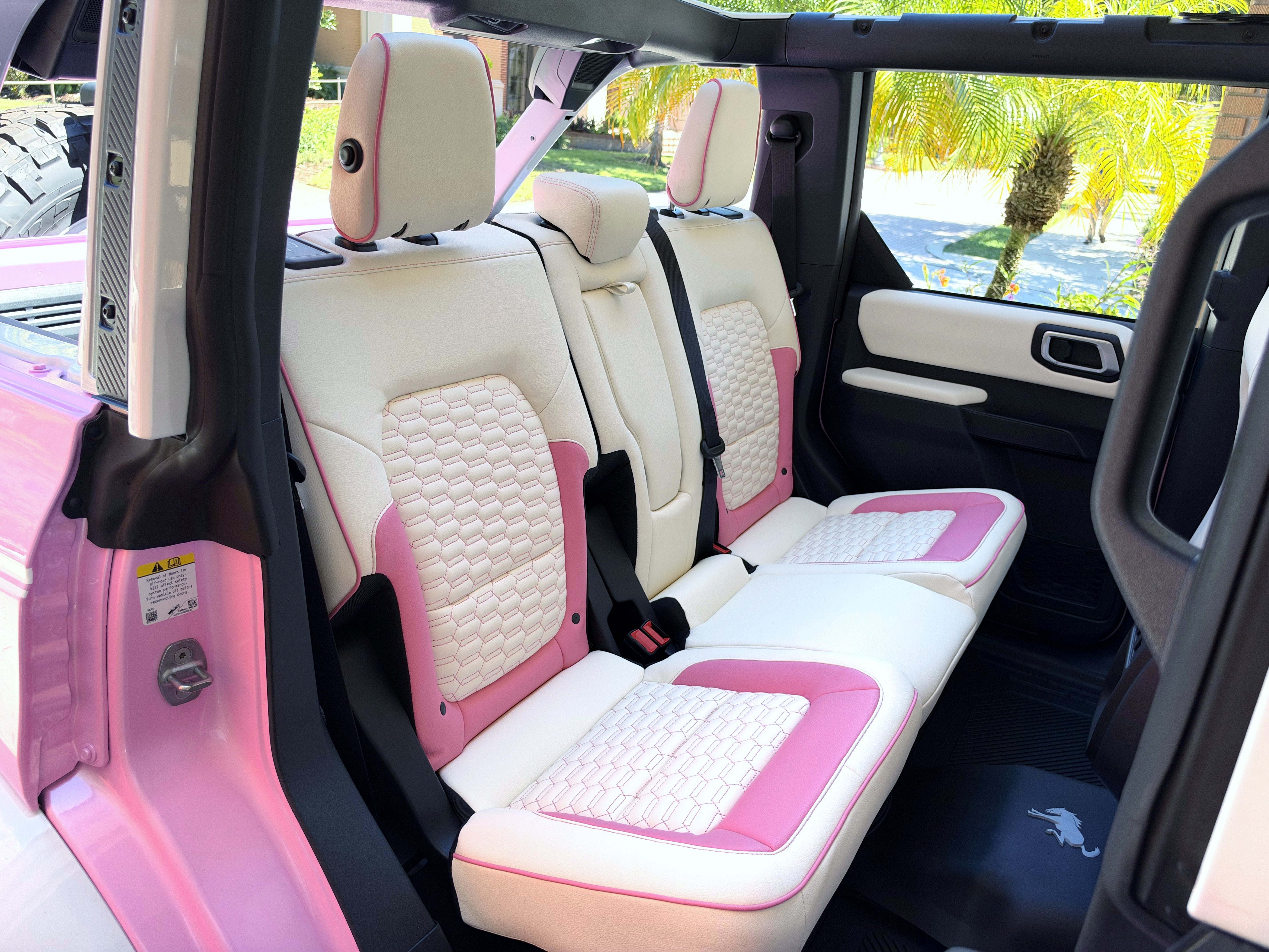 2026 Ford Bronco Custom Pearl Pink Retro Outer Banks Hard Top