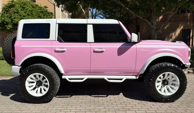 2026 Ford Bronco Custom Pearl Pink Retro Outer Banks Hard Top