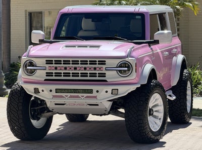 2026 Ford Bronco Custom Pearl Pink Retro Outer Banks Hard Top
