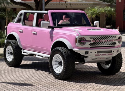 2025 Ford Bronco Pearl Pink Outer Banks Retro Hard Top Custom Lifted