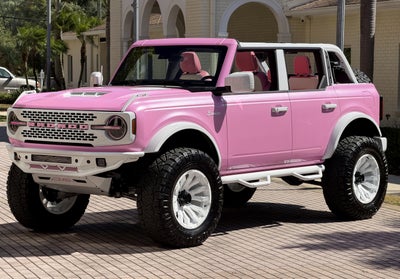 2025 Ford Bronco Pearl Pink Outer Banks Retro Hard Top Custom Lifted