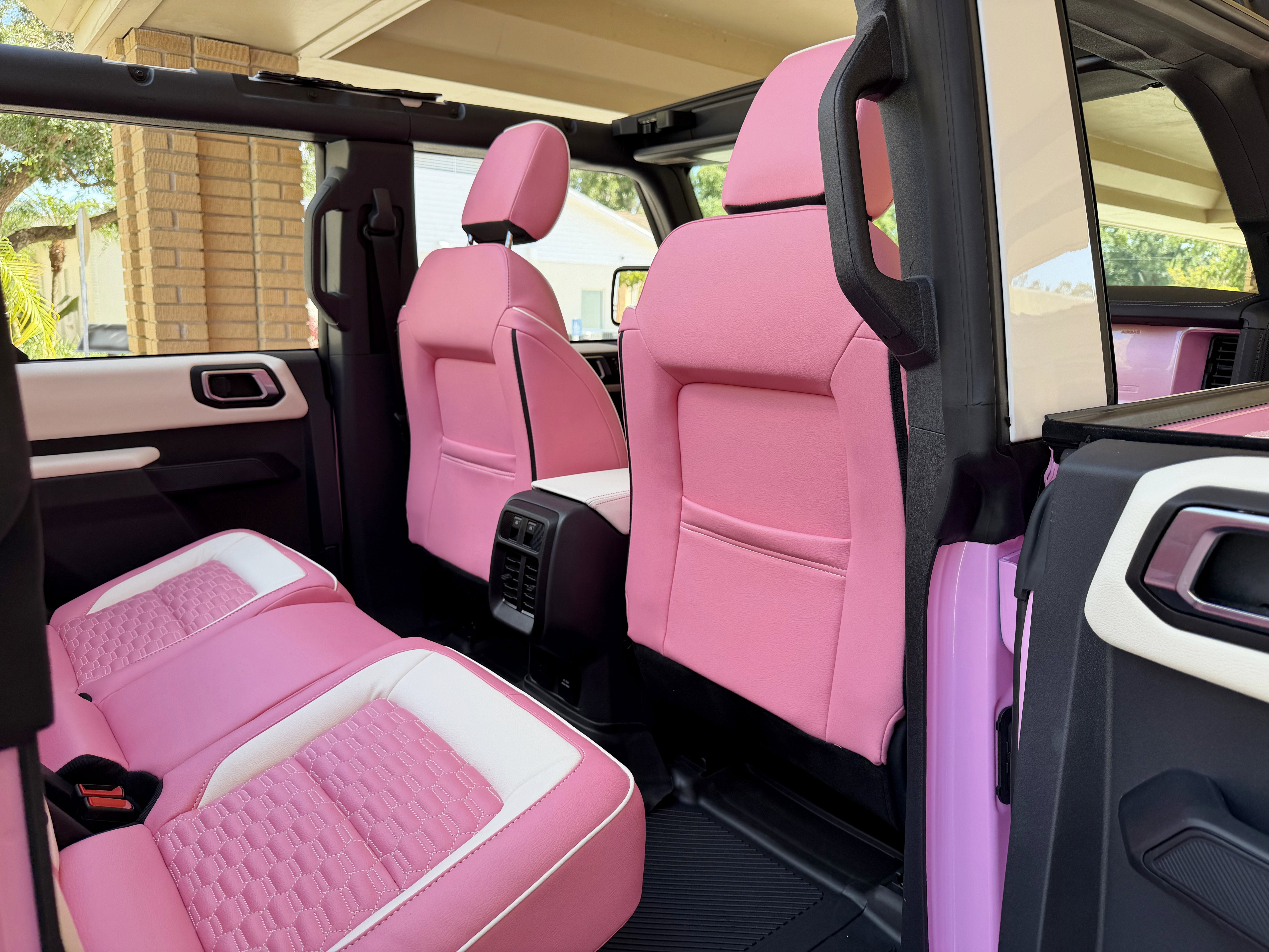2025 Ford Bronco Pearl Pink Outer Banks Retro Hard Top Custom Lifted