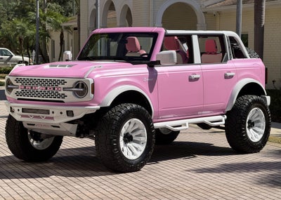 2025 Ford Bronco Pearl Pink Outer Banks Retro Hard Top Custom Lifted