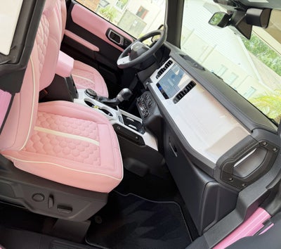 2025 Ford Bronco Custom Pearl Pink Paint Retro Outer Banks Hard Top Outer Banks