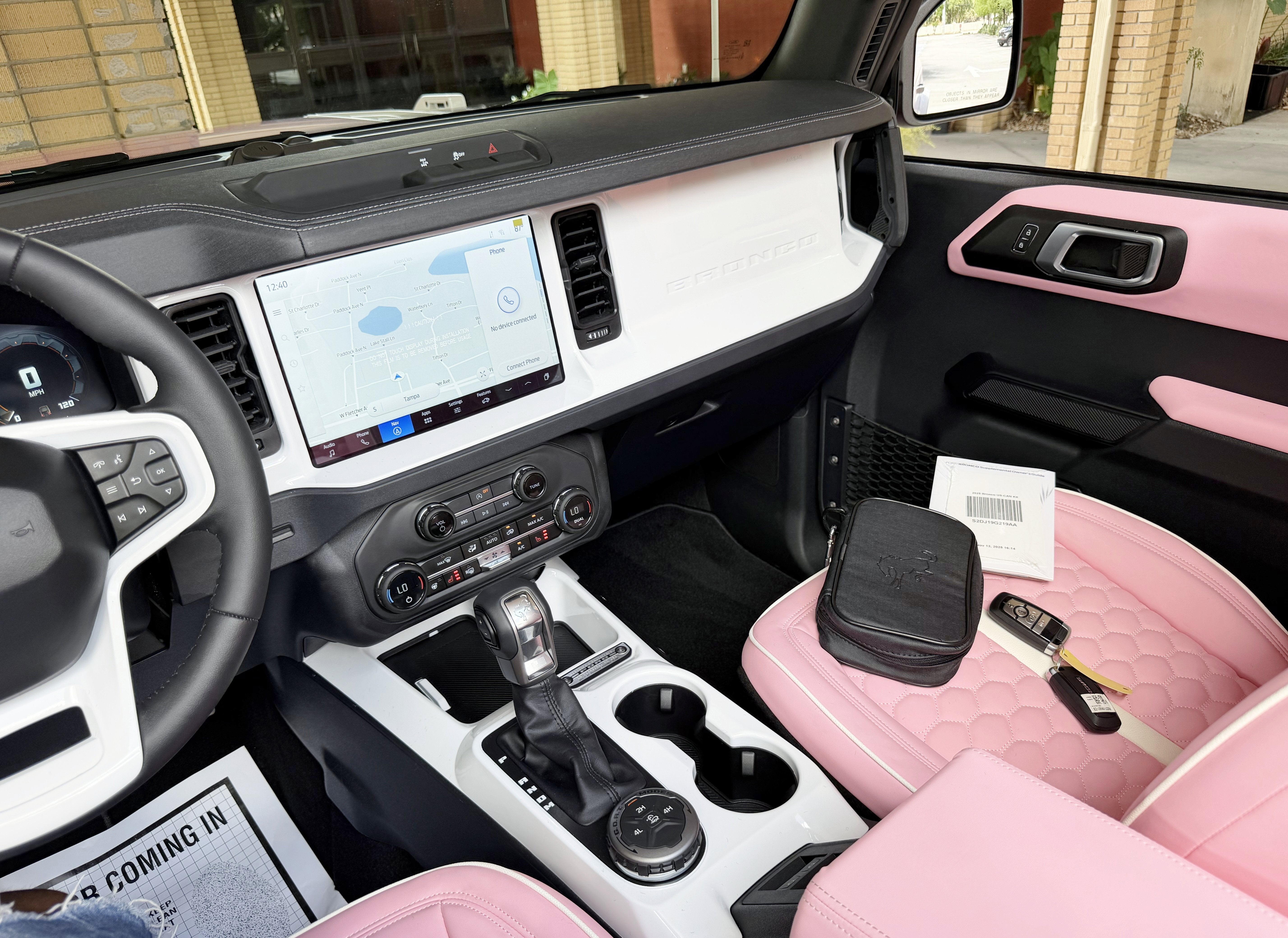 2025 Ford Bronco Custom Pearl Pink Paint Retro Outer Banks Hard Top Outer Banks