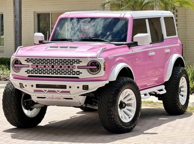 2025 Ford Bronco Custom Pearl Pink Paint Retro Outer Banks Hard Top Outer Banks