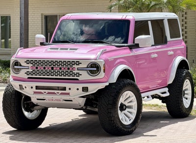 2025 Ford Bronco Custom Pearl Pink Paint Retro Outer Banks Hard Top Outer Banks