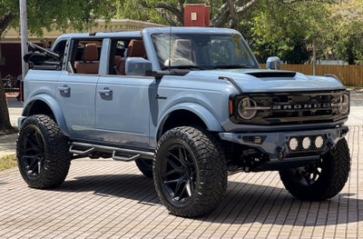 2024 Ford Bronco Outer Banks Custom Lifted