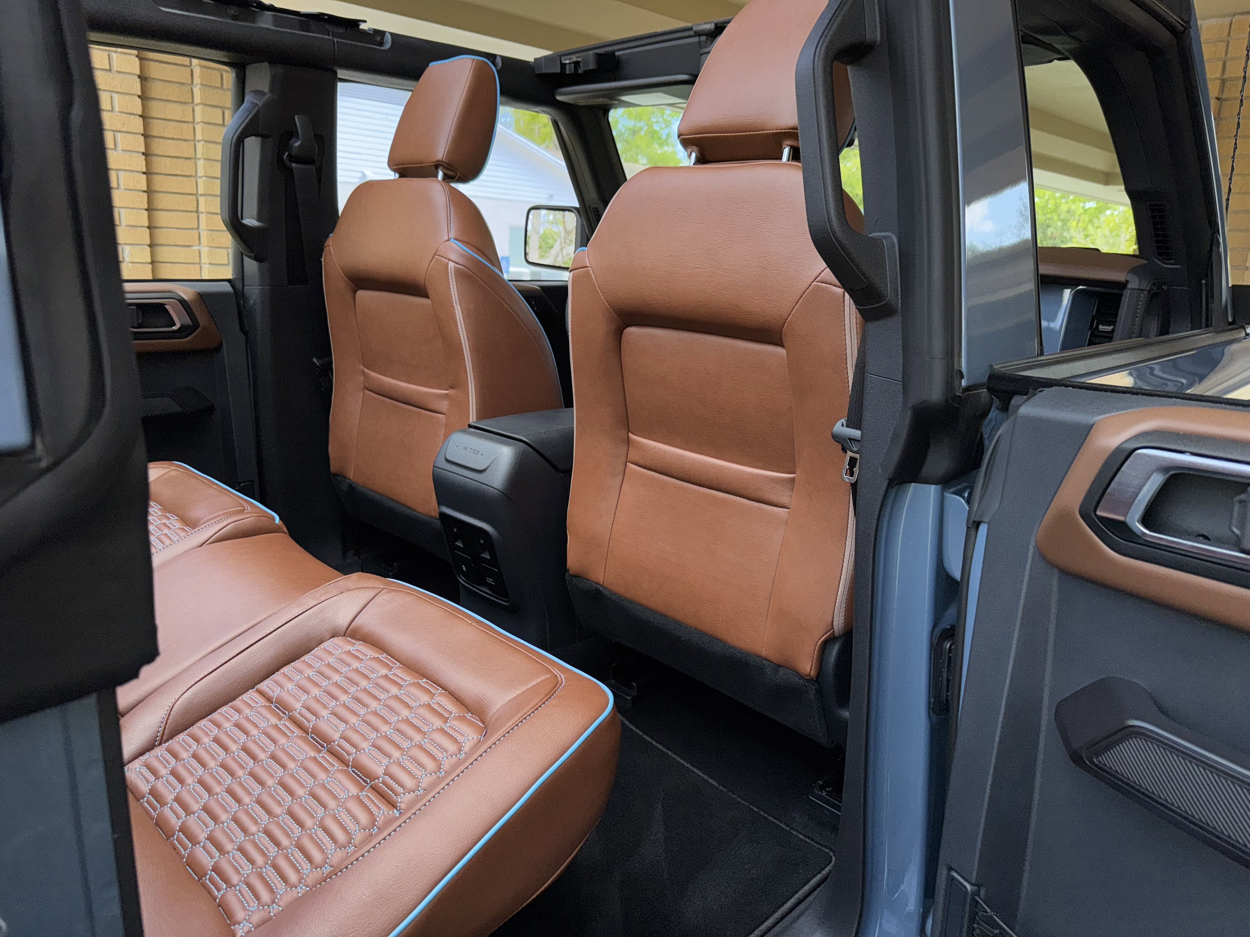 2024 Ford Bronco Outer Banks Custom Lifted