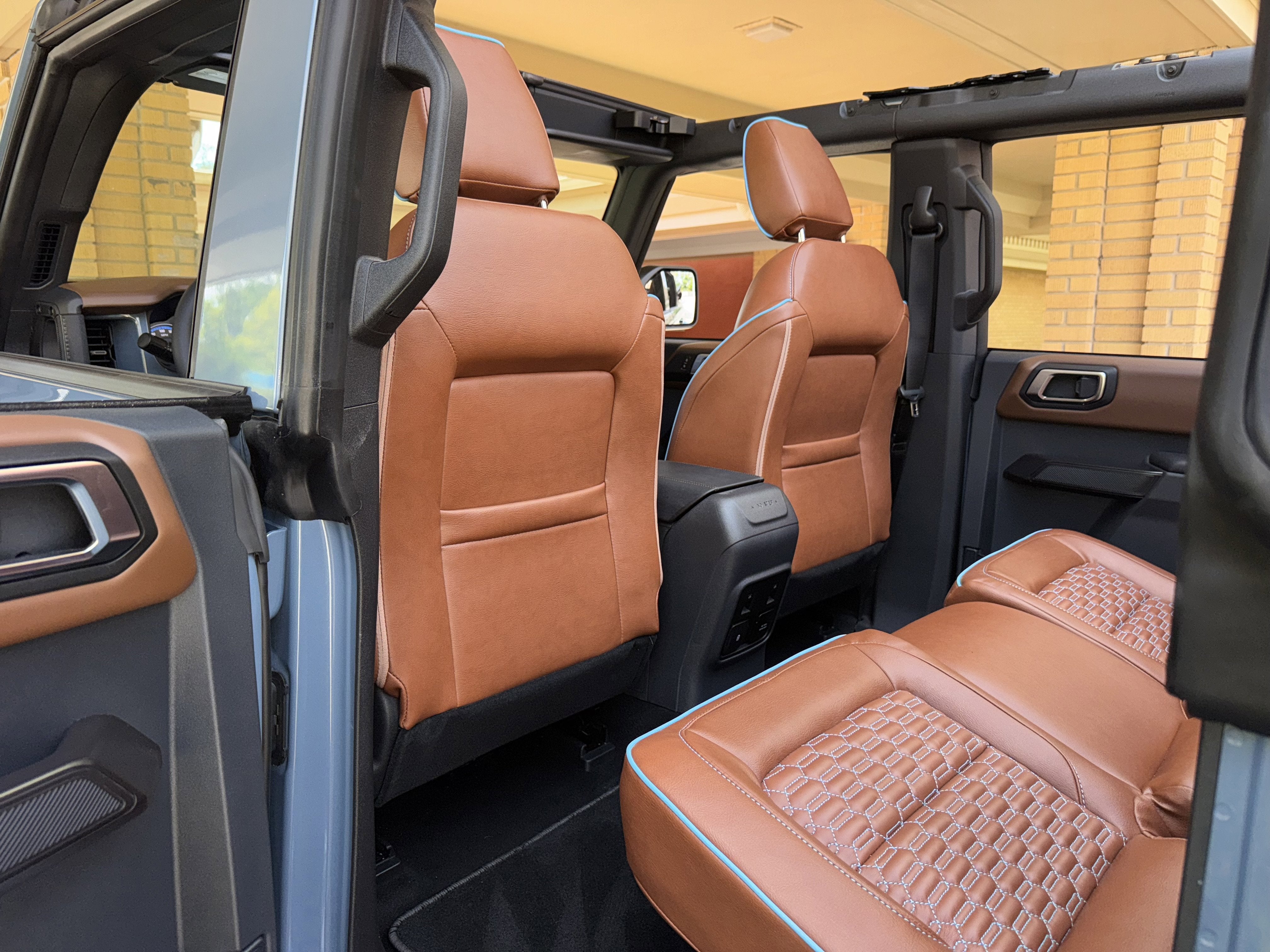 2024 Ford Bronco Outer Banks Custom Lifted