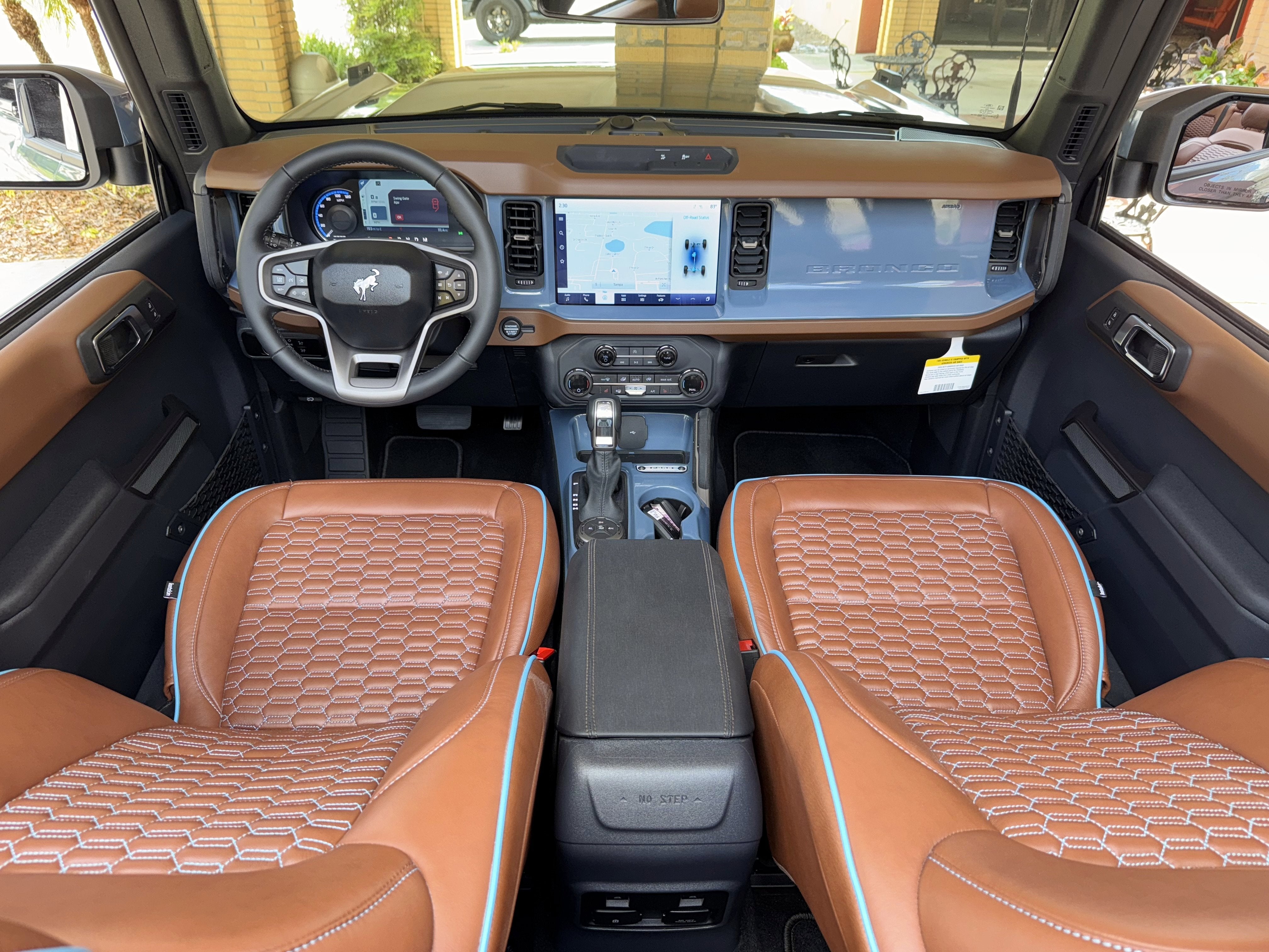 2024 Ford Bronco Outer Banks Custom Lifted