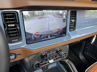 2024 Ford Bronco Outer Banks Custom Lifted