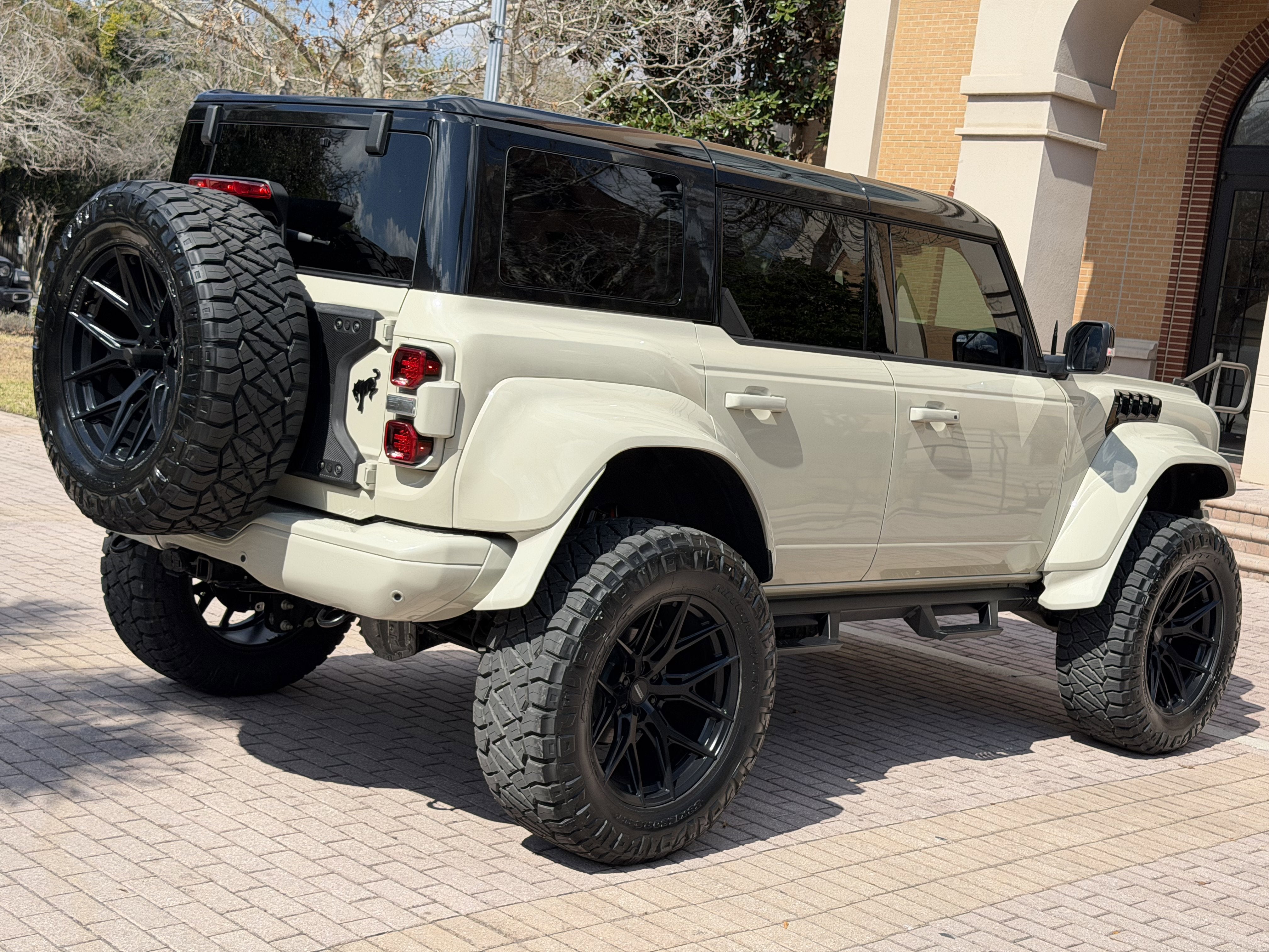 2025 Ford Bronco Raptor Black Appearance Luxury Package Custom Lifted