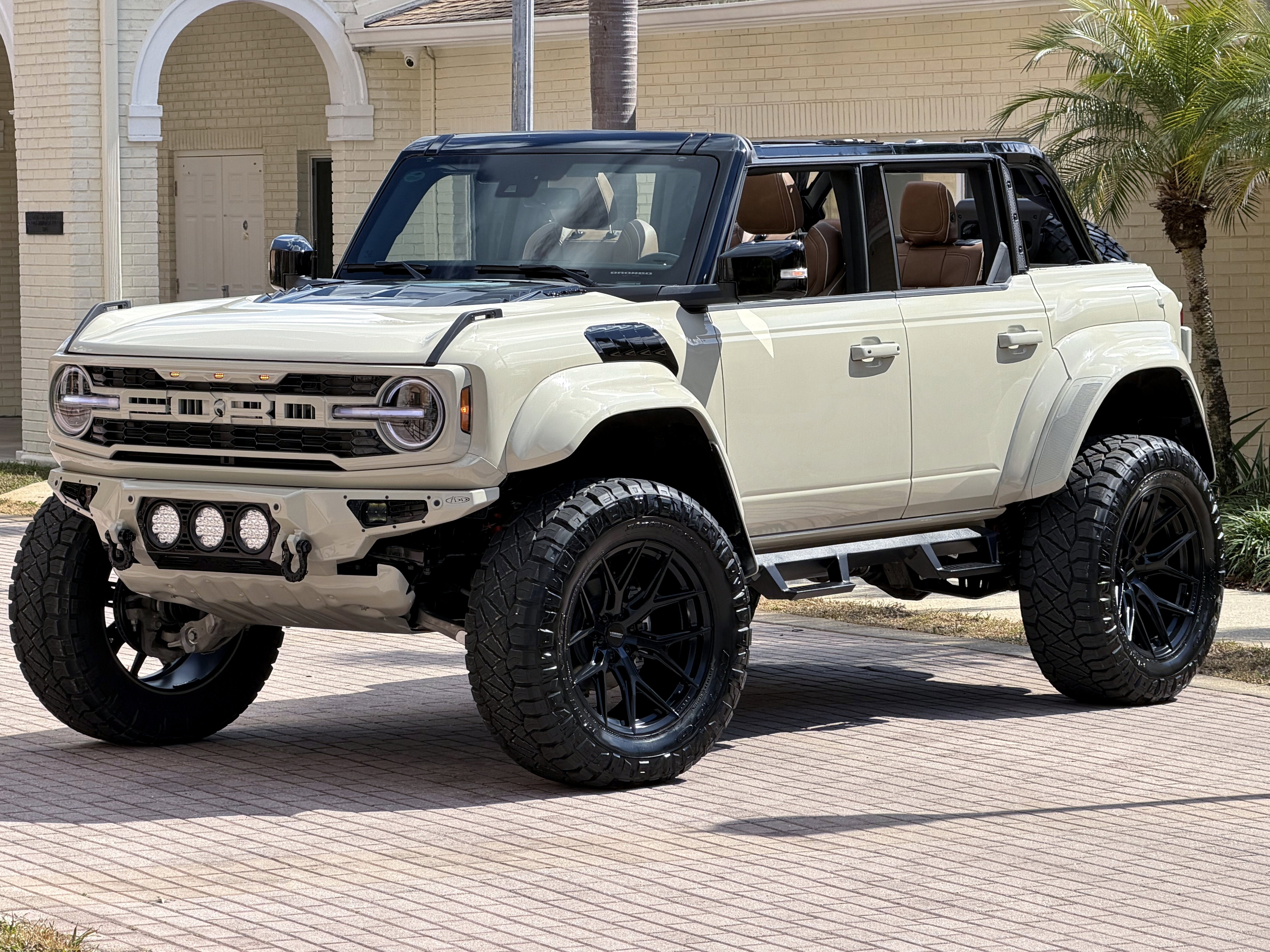 2025 Ford Bronco Raptor Black Appearance Luxury Package Custom Lifted