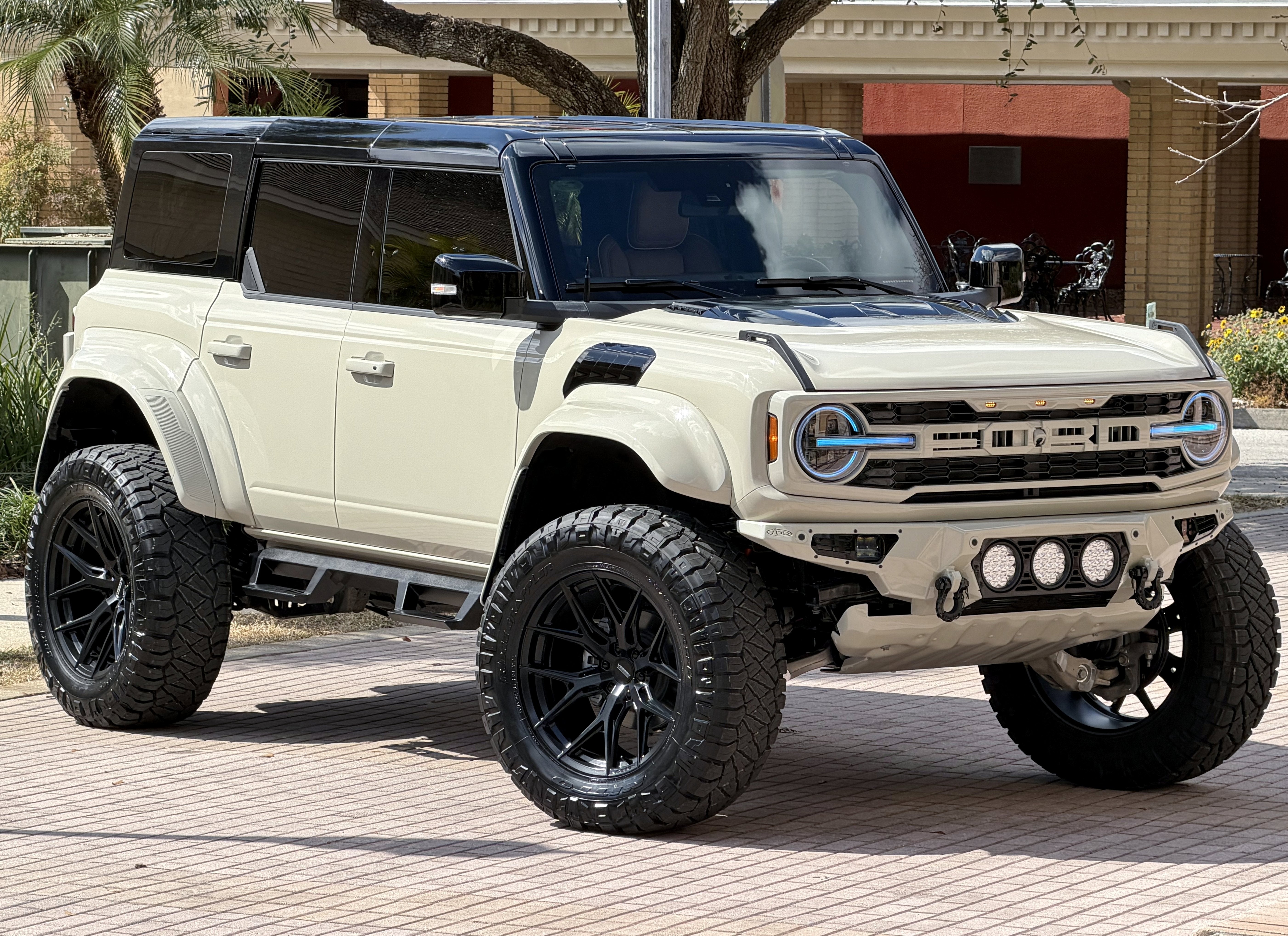 2025 Ford Bronco Raptor Black Appearance Luxury Package Custom Lifted