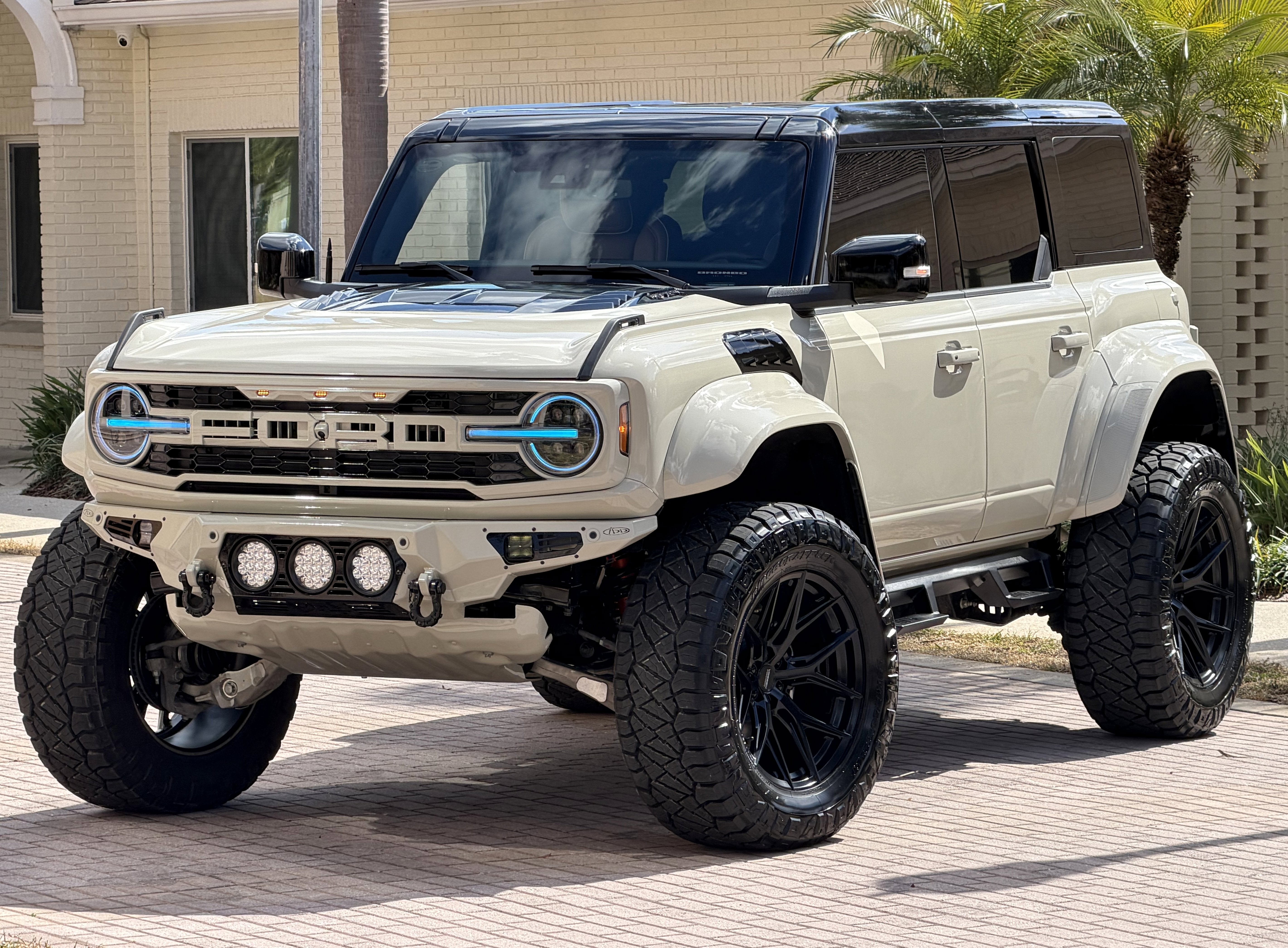 2025 Ford Bronco Raptor Black Appearance Luxury Package Custom Lifted