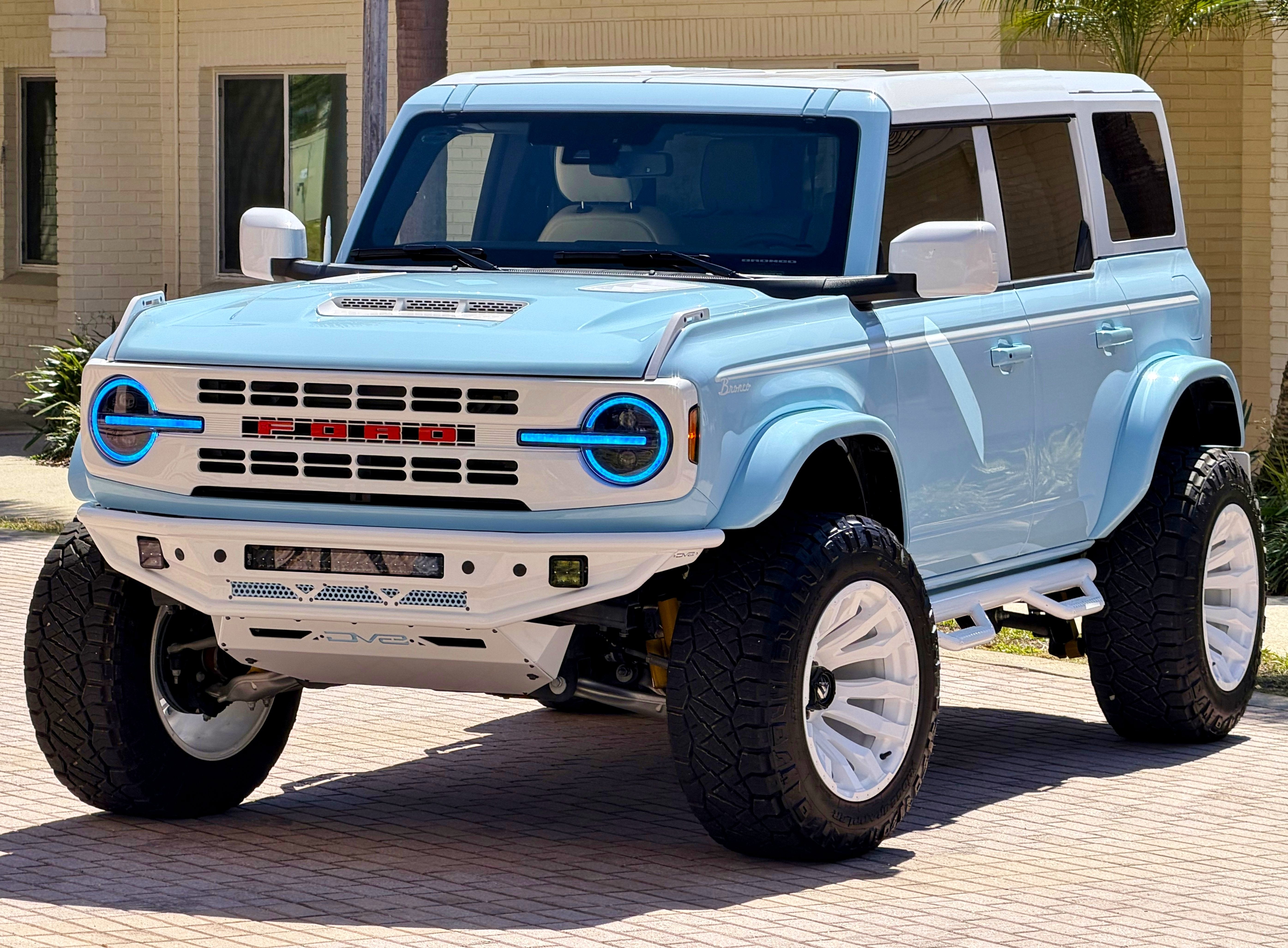 2025 Ford Bronco v6 Heritage Edition Robin's Egg Blue Hard Top Custom Lifted