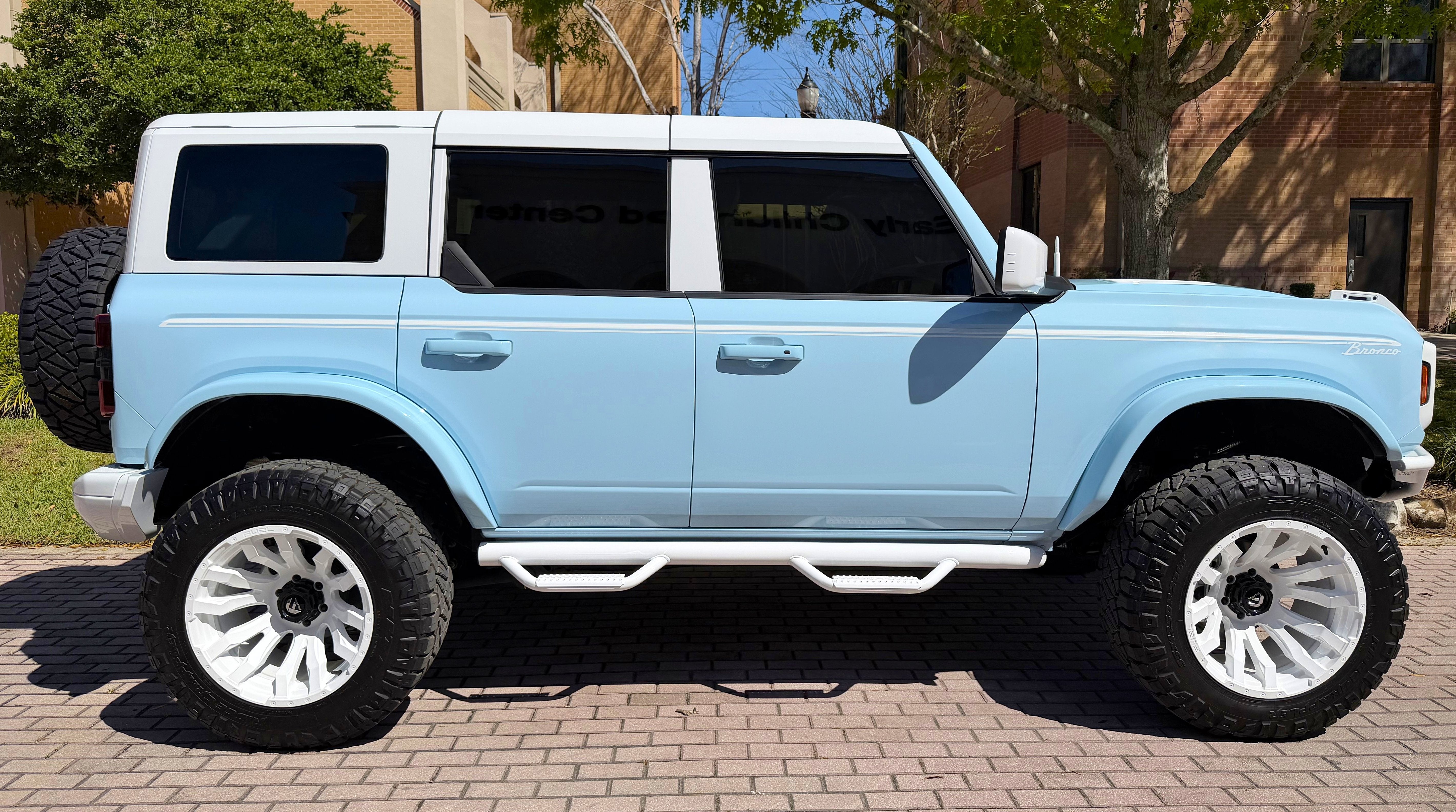 2025 Ford Bronco v6 Heritage Edition Robin's Egg Blue Hard Top Custom Lifted