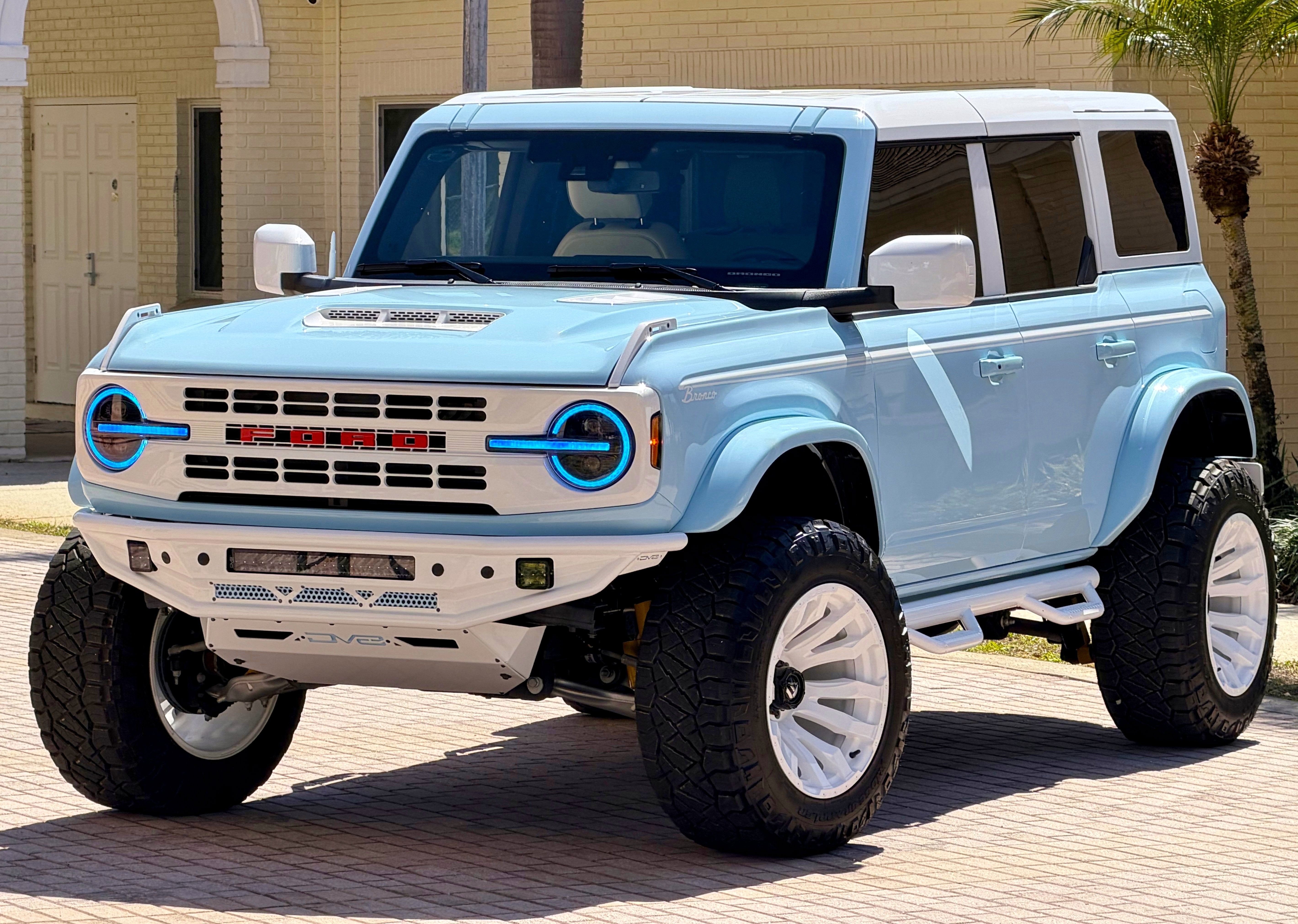 2025 Ford Bronco v6 Heritage Edition Robin's Egg Blue Hard Top Custom Lifted