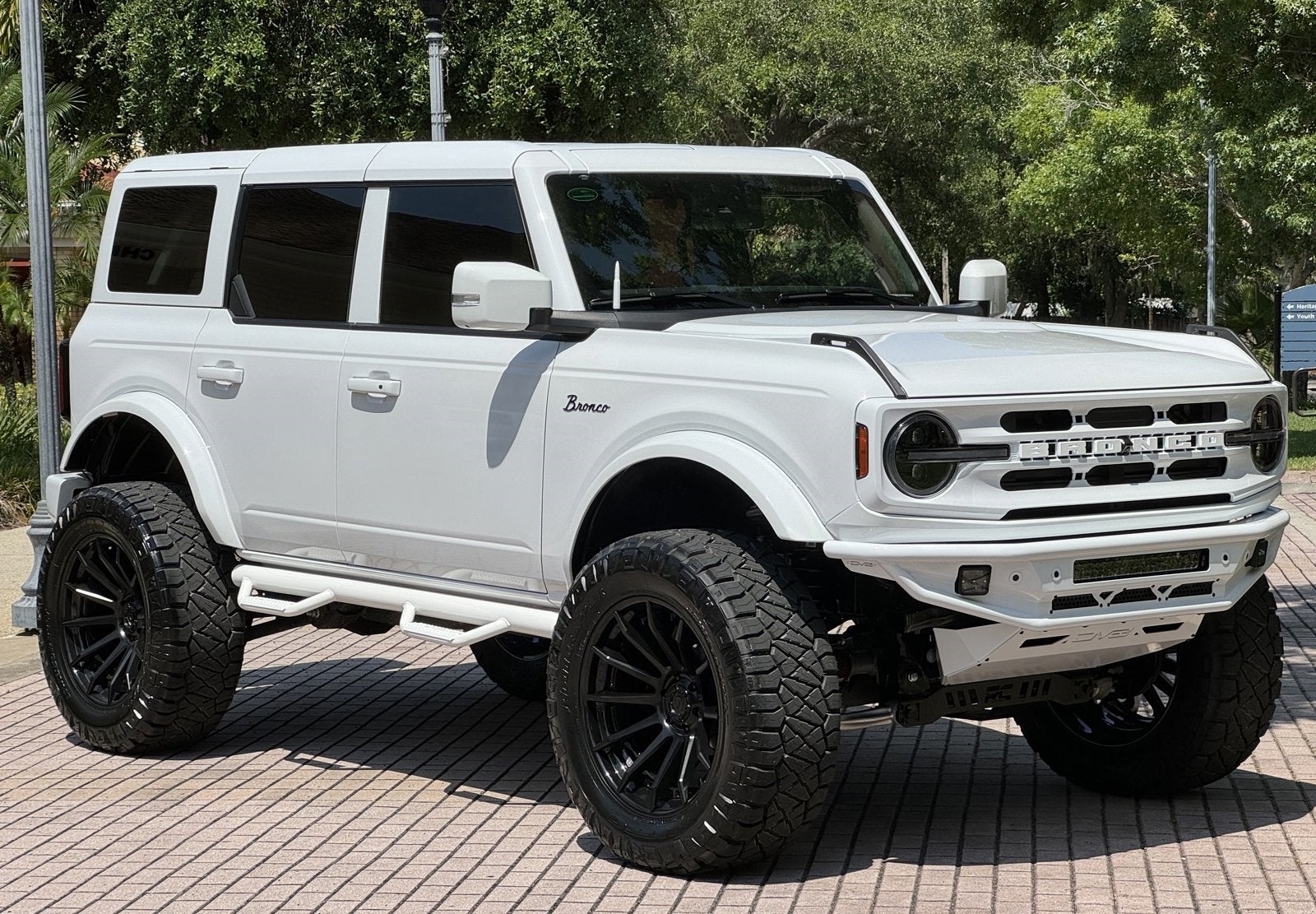 2023 Ford Bronco Outer Banks