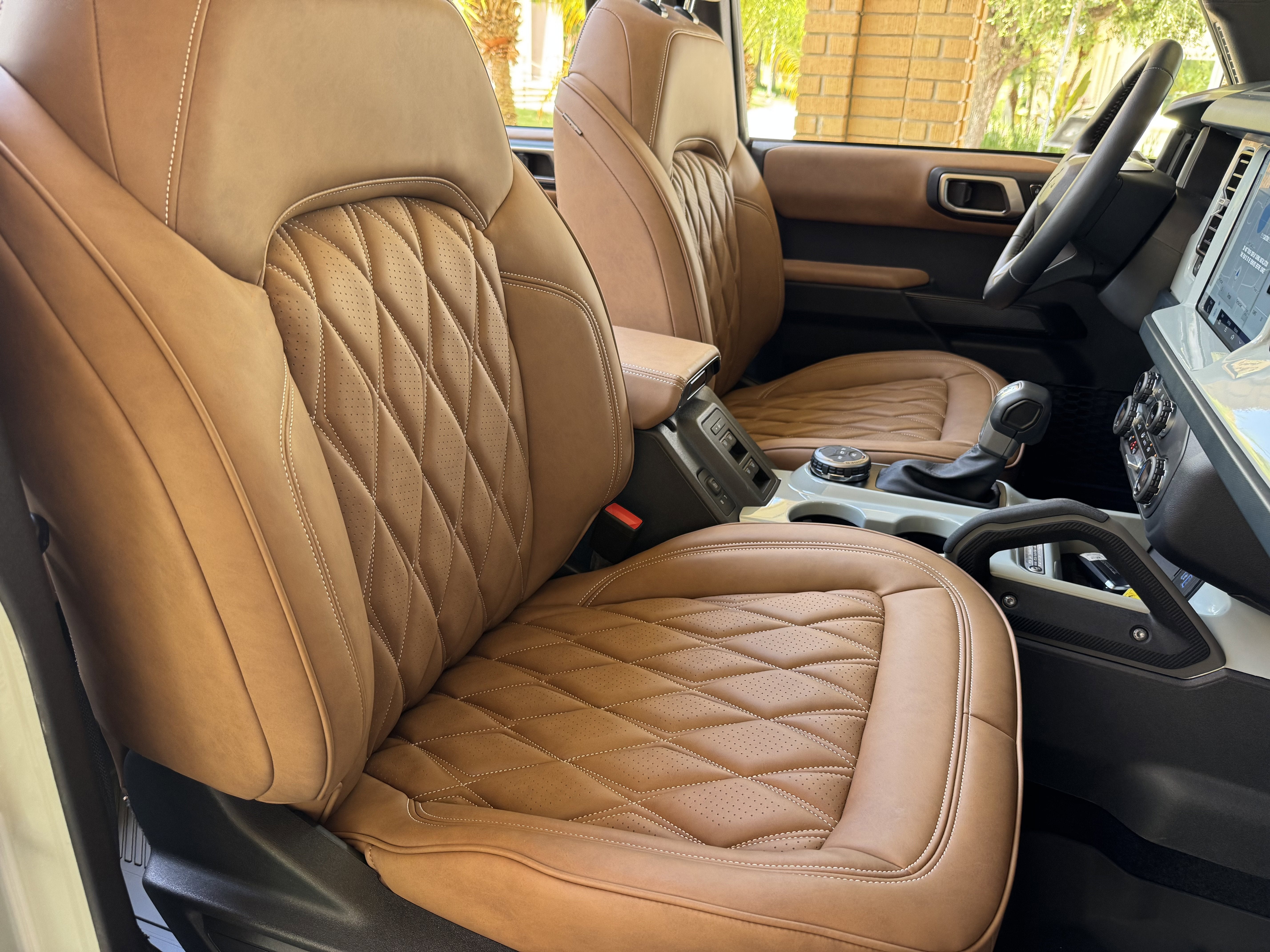 2024 Ford Bronco Outer Banks V6 Luxury Package Hard Top Custom Lifted