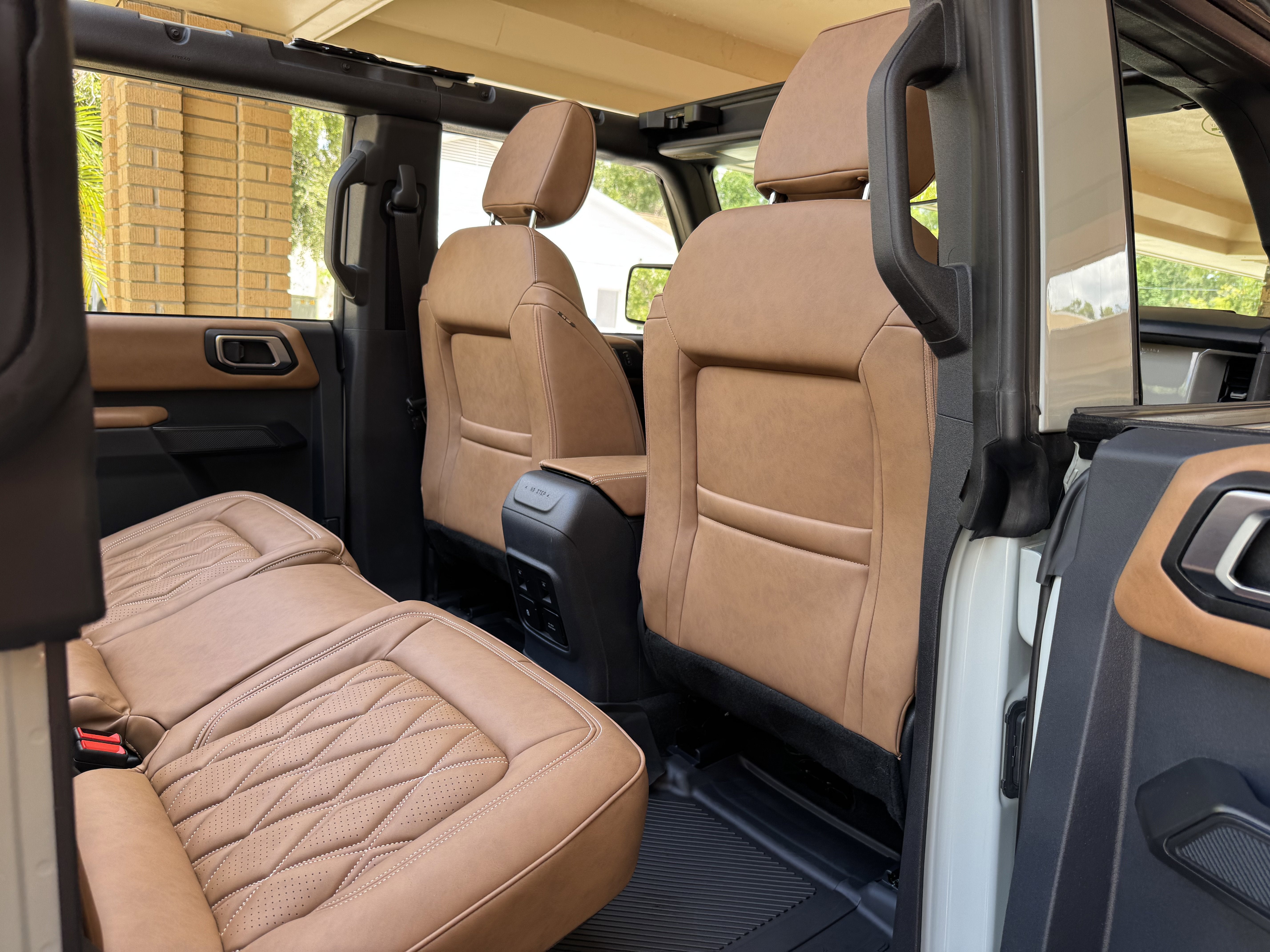 2024 Ford Bronco Outer Banks V6 Luxury Package Hard Top Custom Lifted