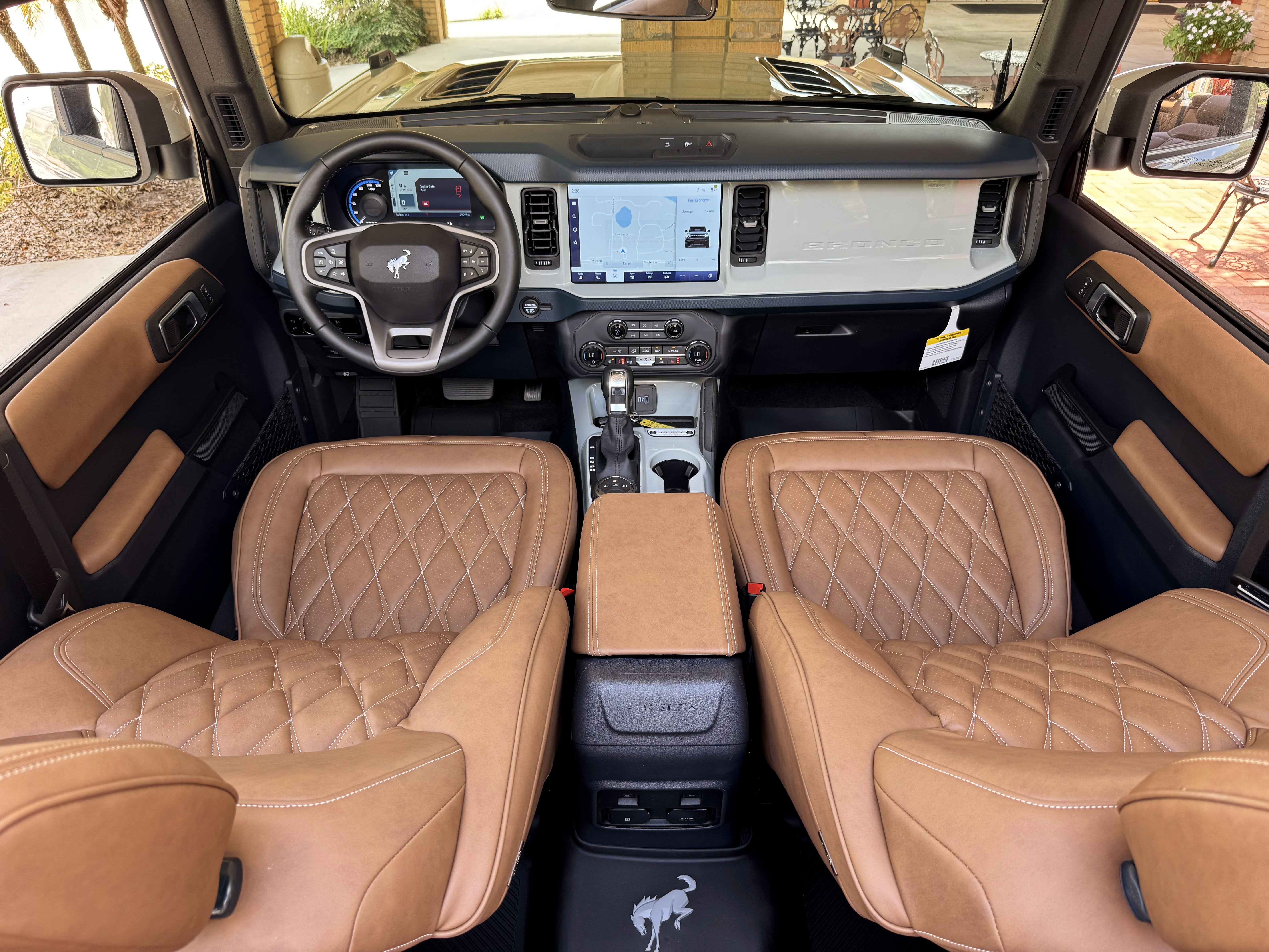 2024 Ford Bronco Outer Banks V6 Luxury Package Hard Top Custom Lifted