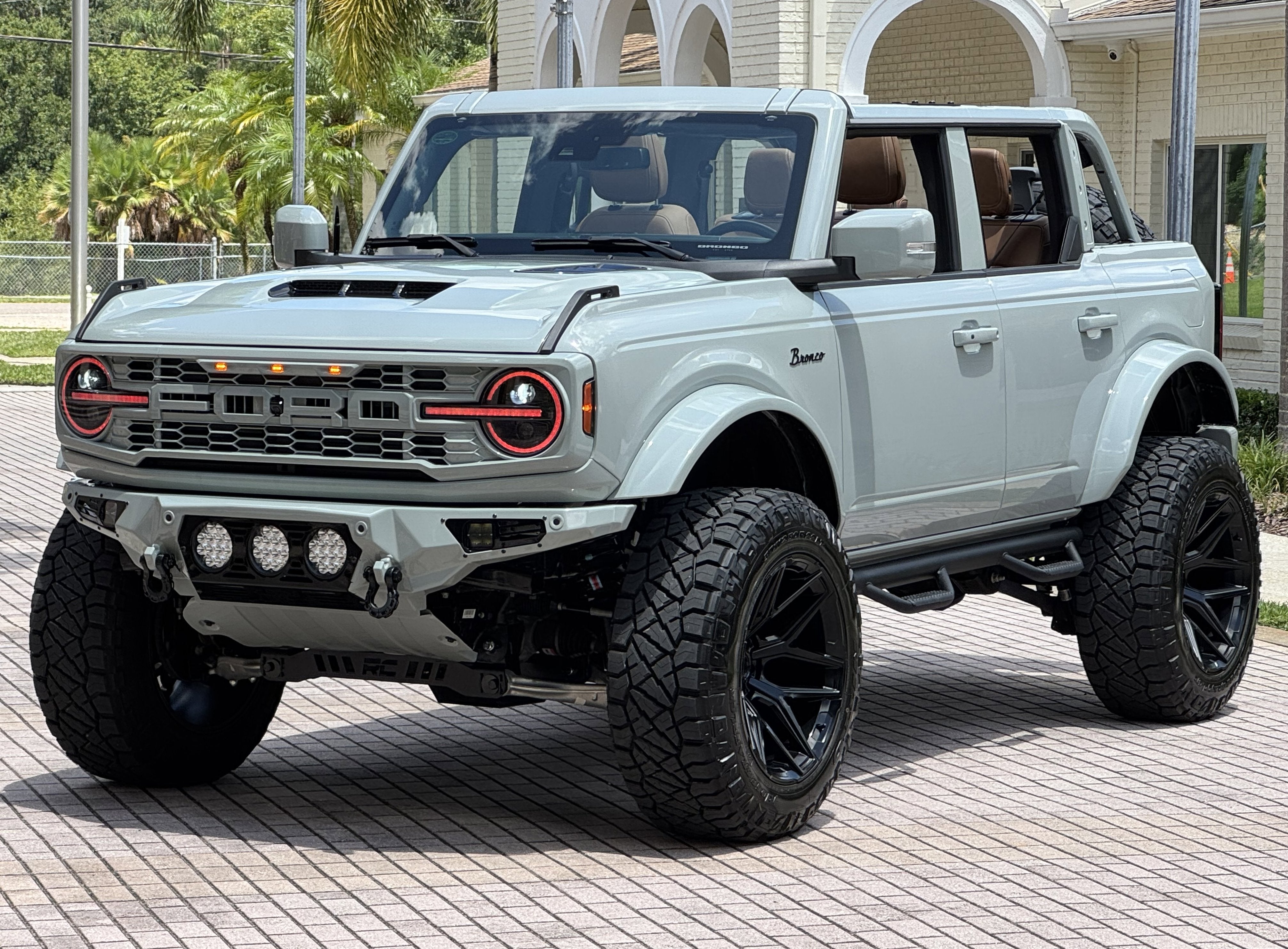 2024 Ford Bronco Outer Banks V6 Luxury Package Hard Top Custom Lifted