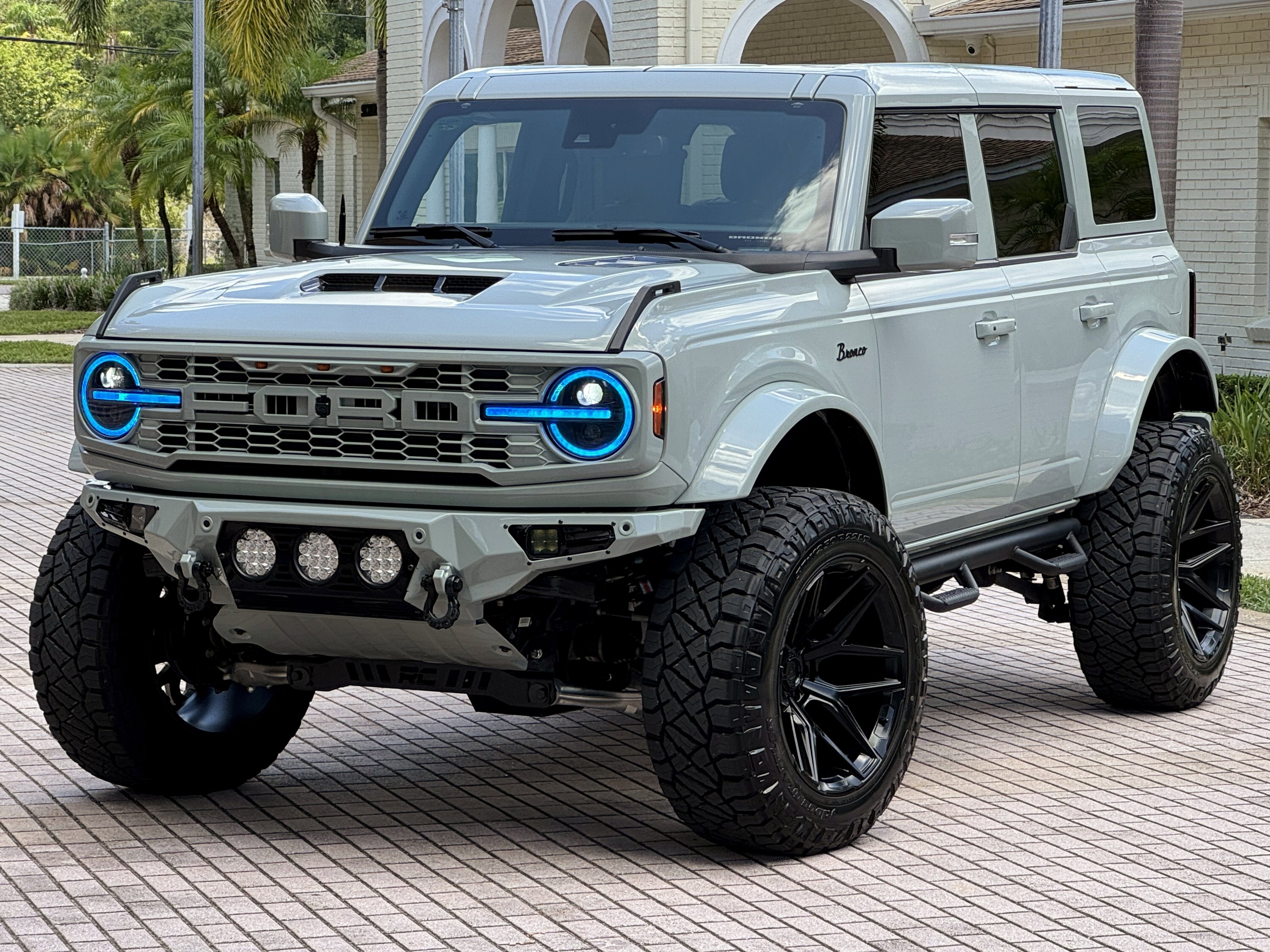 2024 Ford Bronco Outer Banks V6 Luxury Package Hard Top Custom Lifted