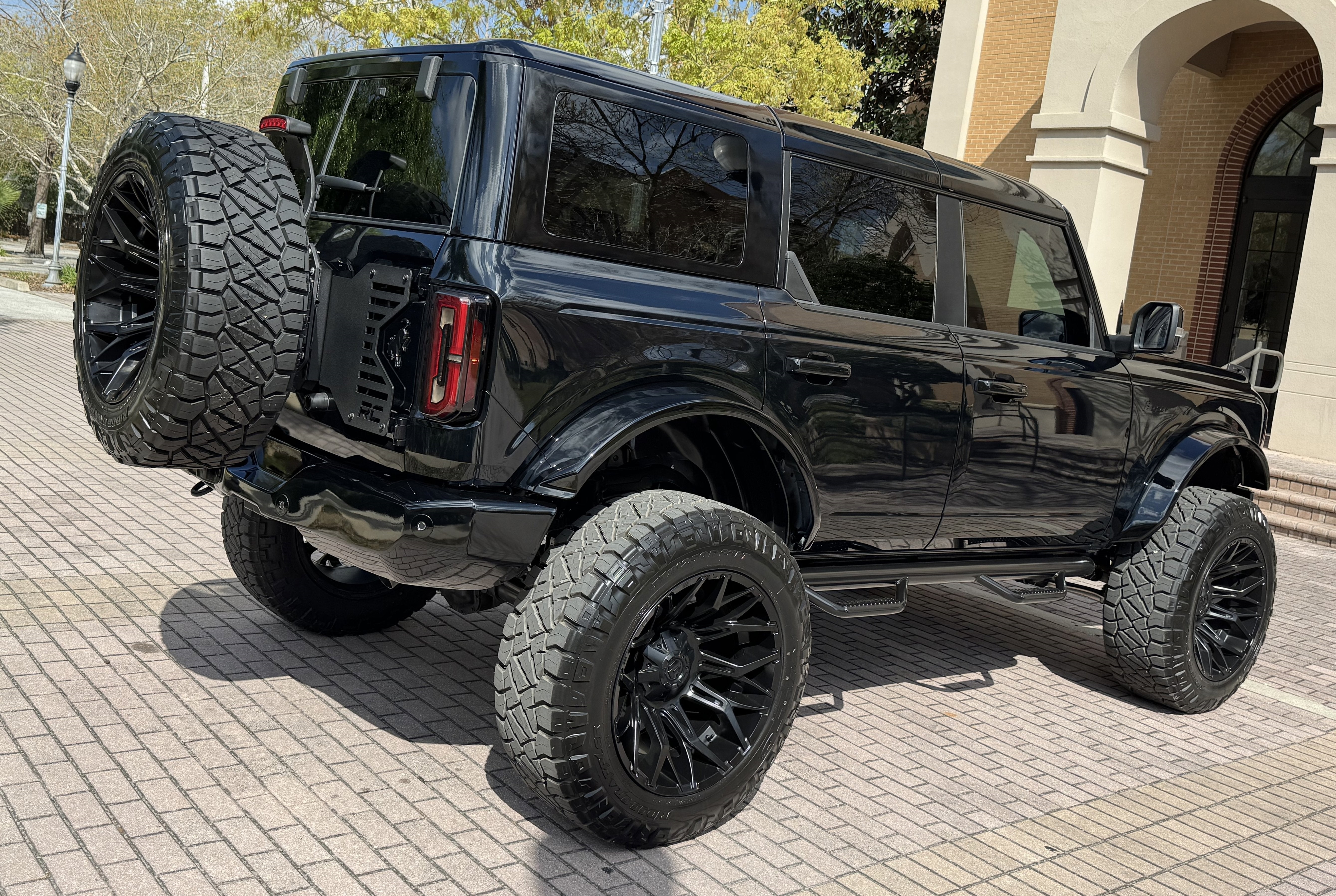 2024 Ford Bronco Outer Banks V6 Luxury Pkg Hard Top Custom Lifted