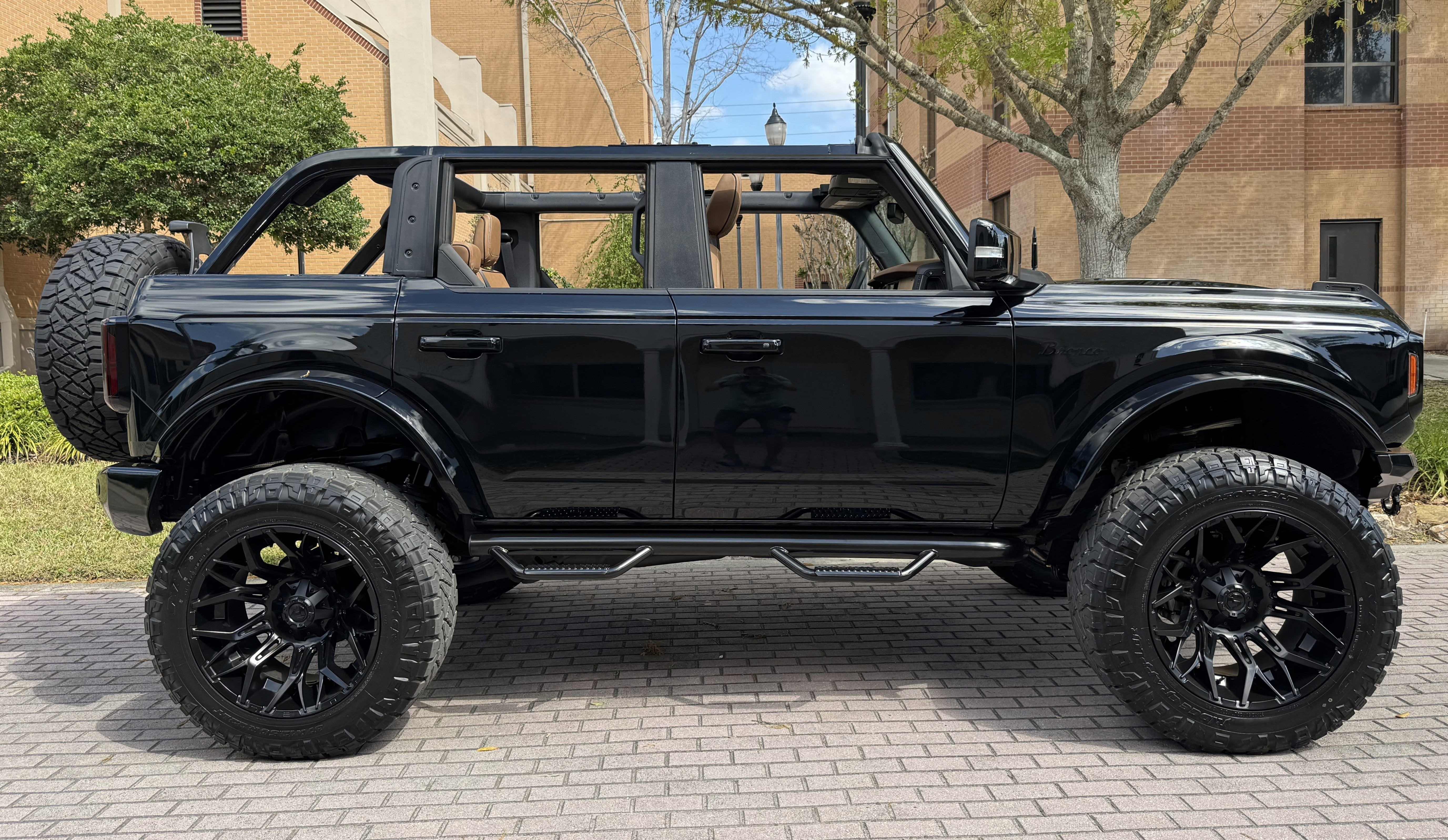 2024 Ford Bronco Outer Banks V6 Luxury Pkg Hard Top Custom Lifted