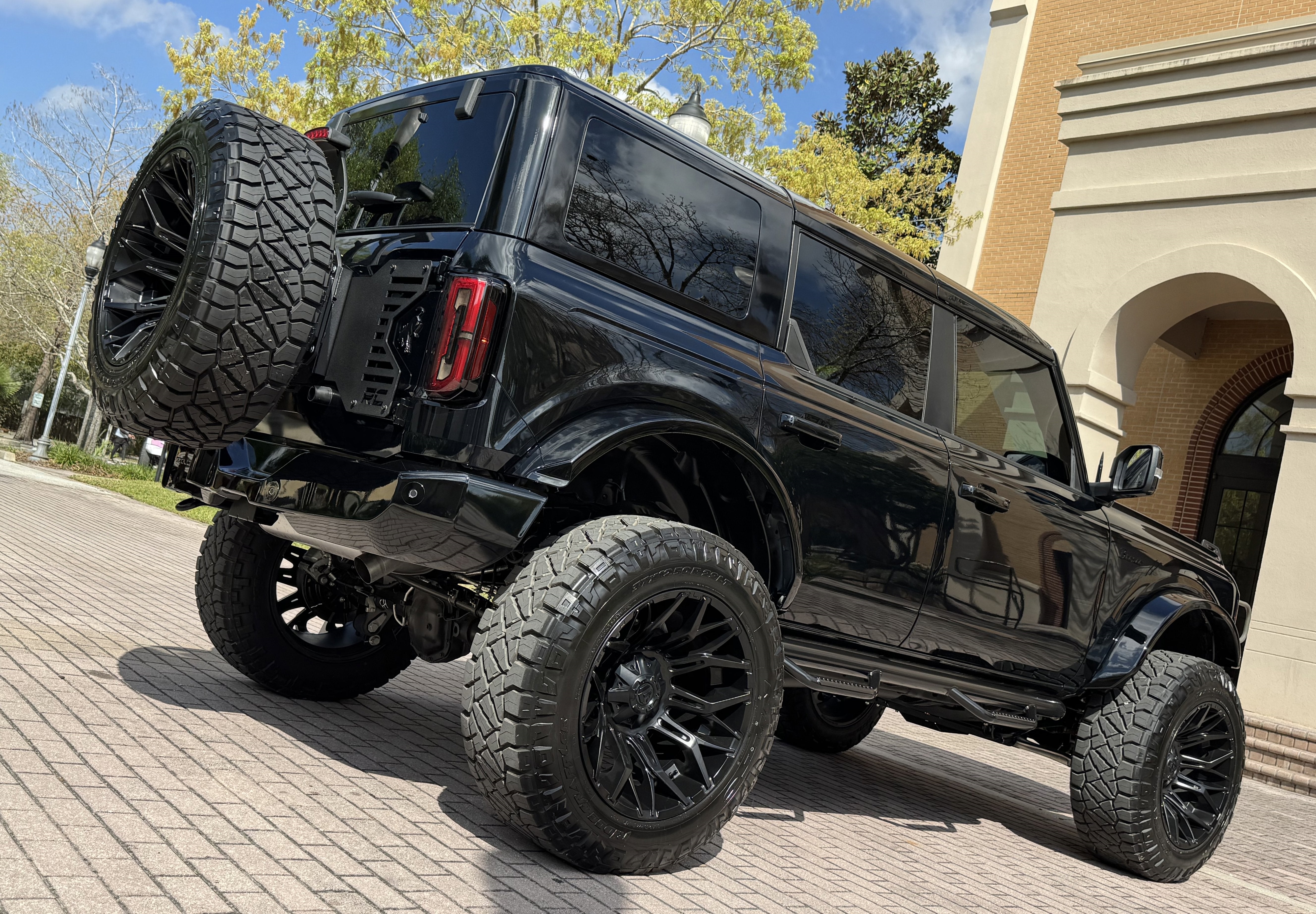 2024 Ford Bronco Outer Banks V6 Luxury Pkg Hard Top Custom Lifted