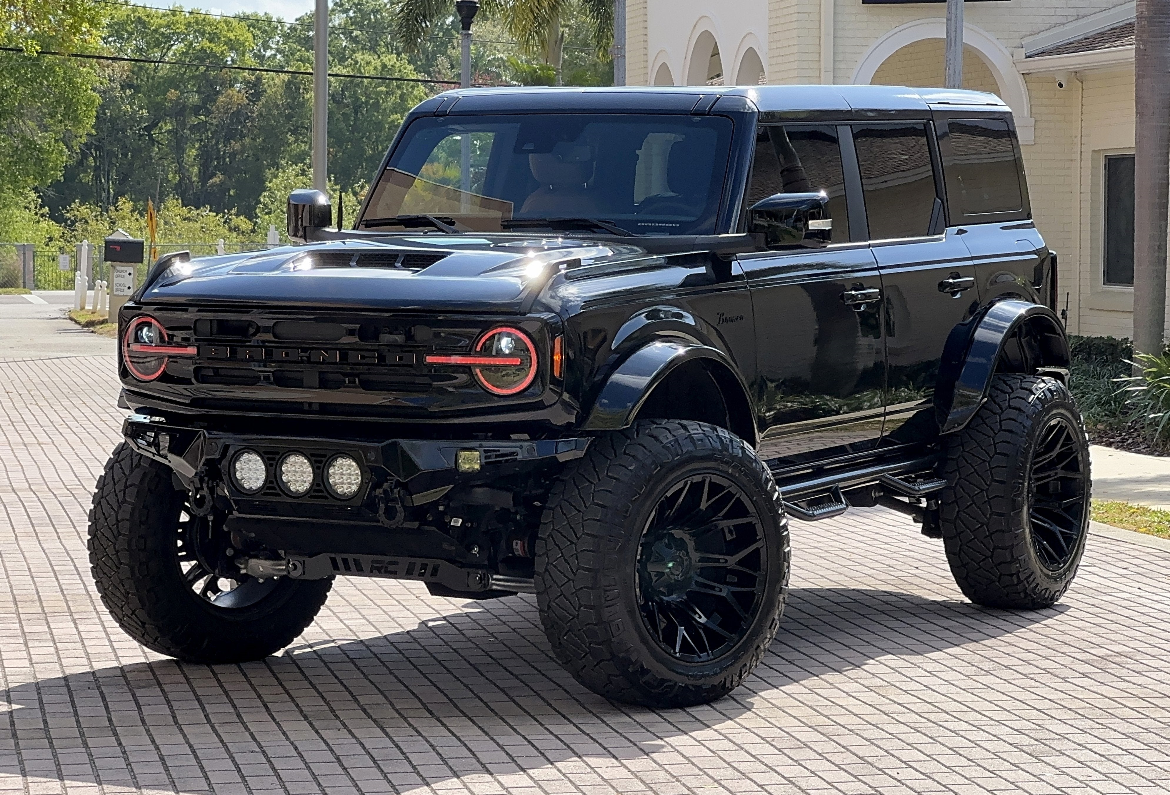 2024 Ford Bronco Outer Banks V6 Luxury Pkg Hard Top Custom Lifted