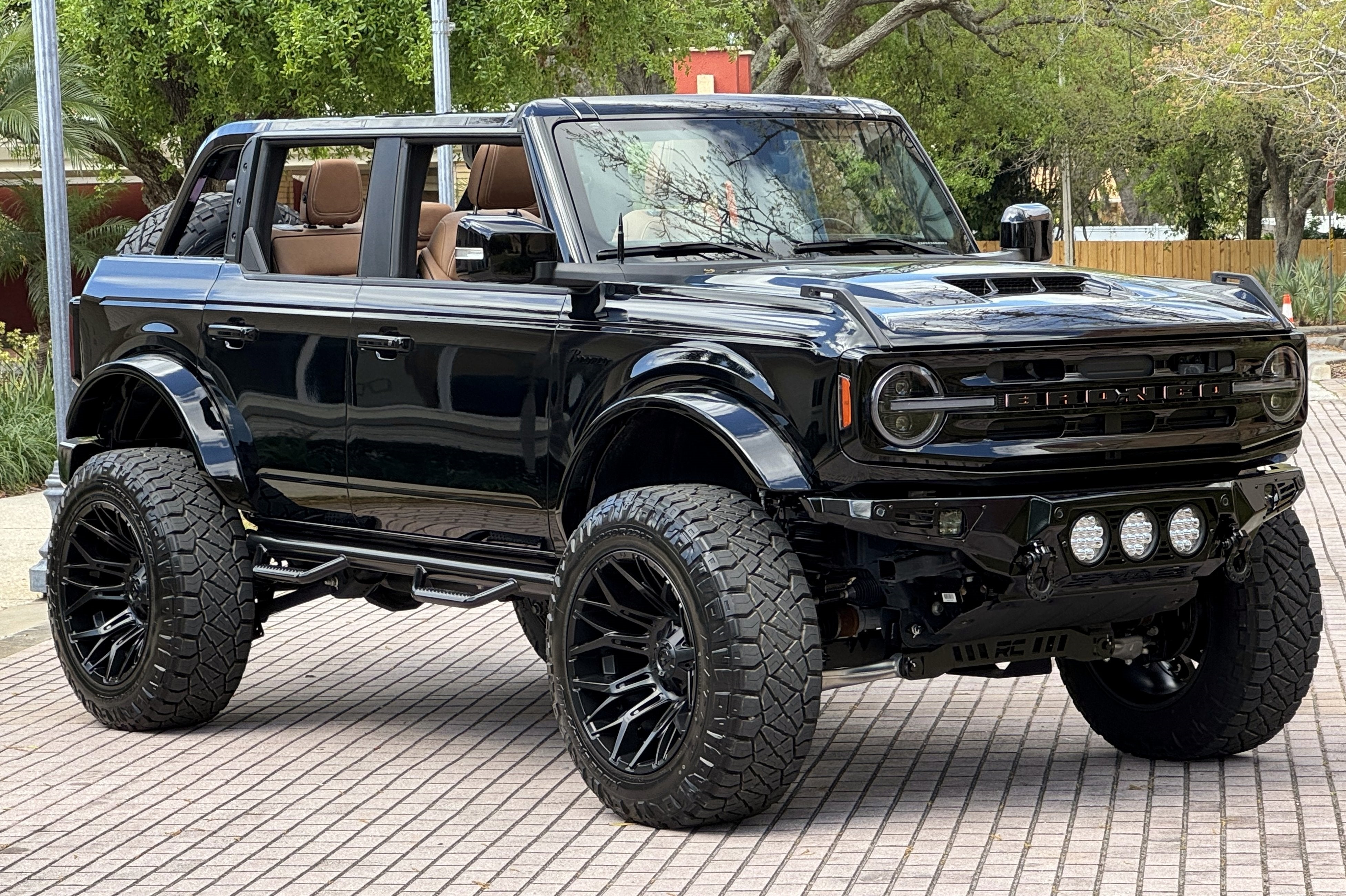 2024 Ford Bronco Outer Banks V6 Luxury Pkg Hard Top Custom Lifted