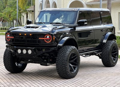 2025 Ford Bronco V6 Outer Banks Luxury Package Custom Lifted