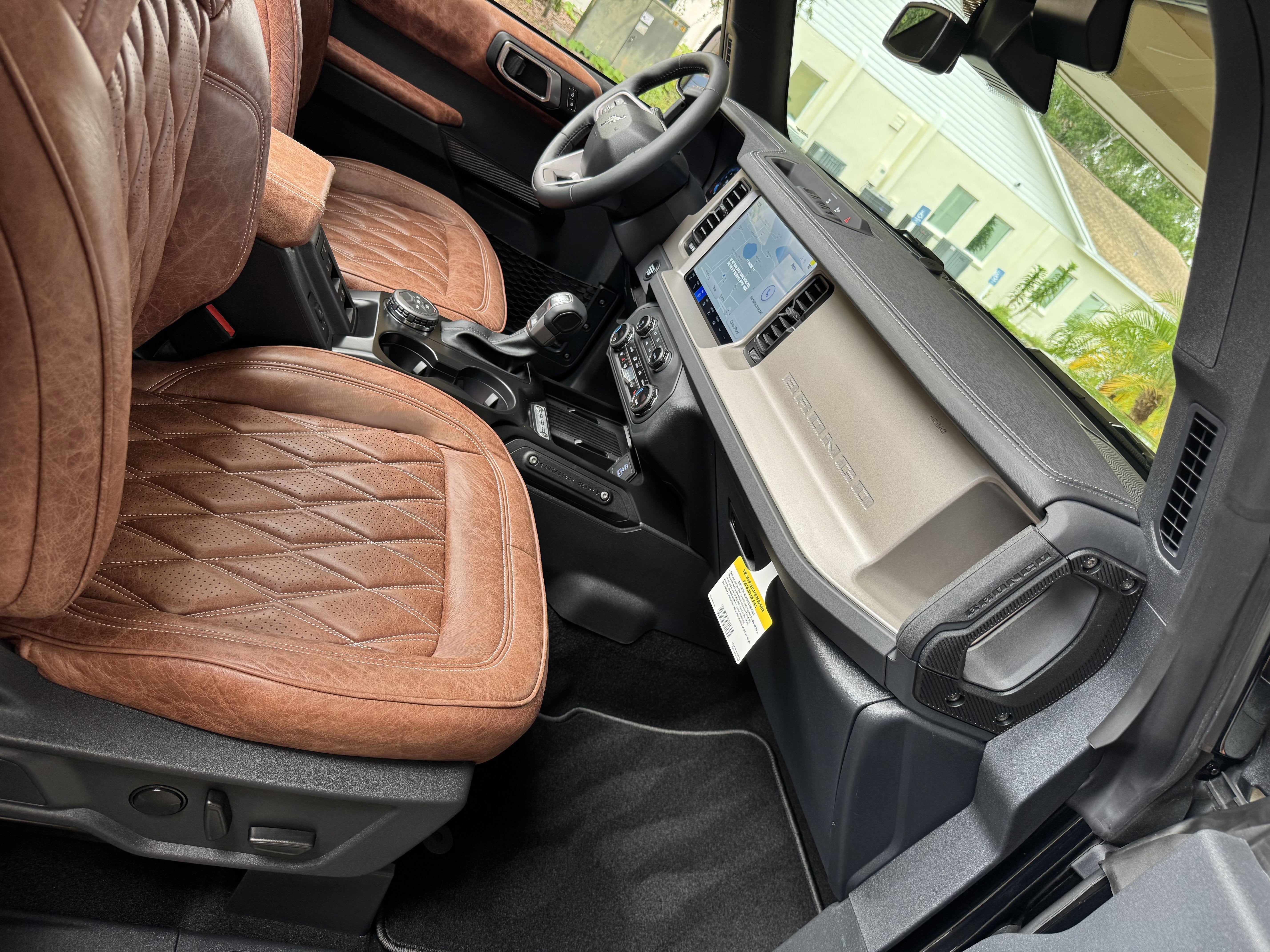 2025 Ford Bronco V6 Outer Banks Luxury Package Custom Lifted