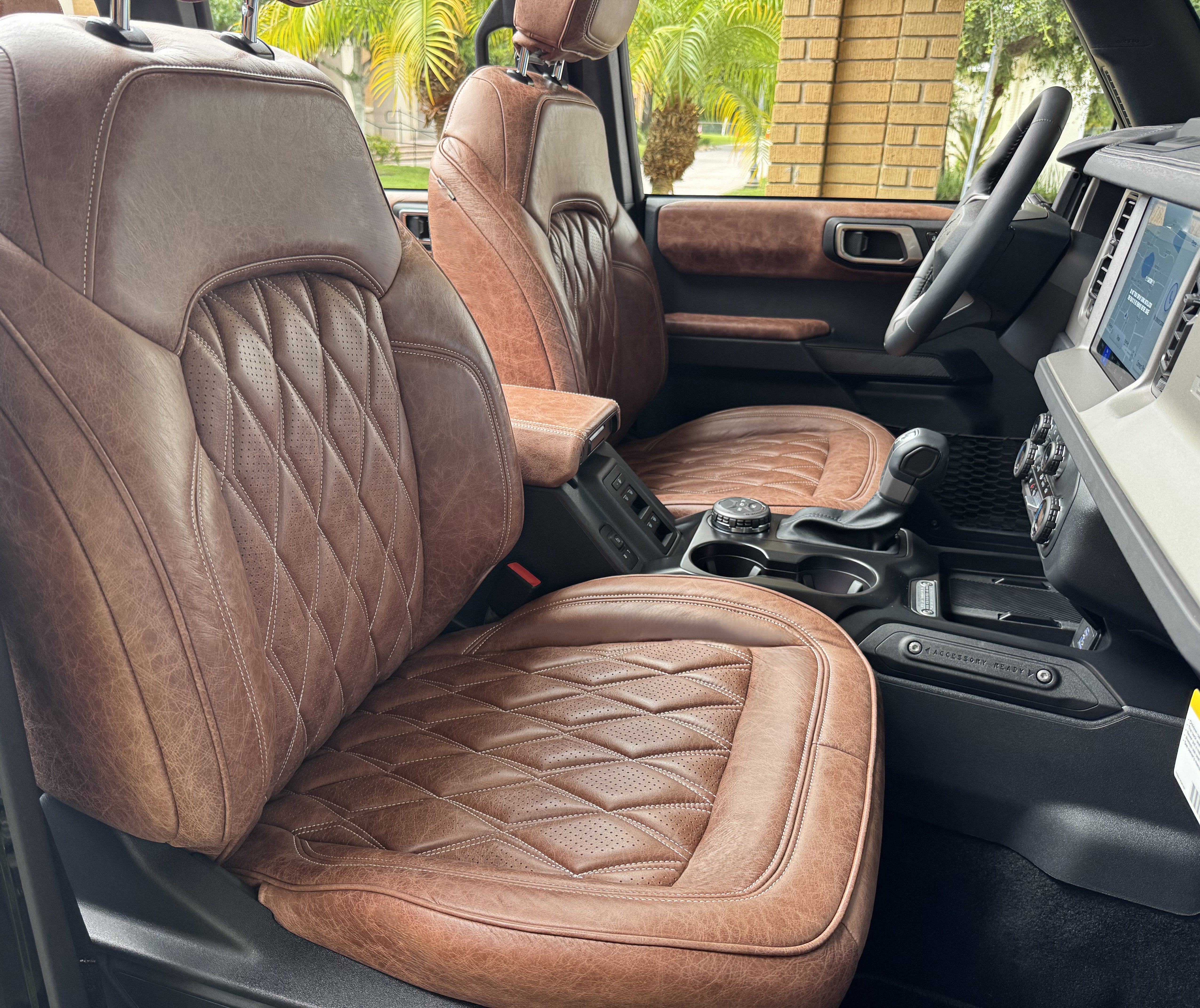 2025 Ford Bronco V6 Outer Banks Luxury Package Custom Lifted