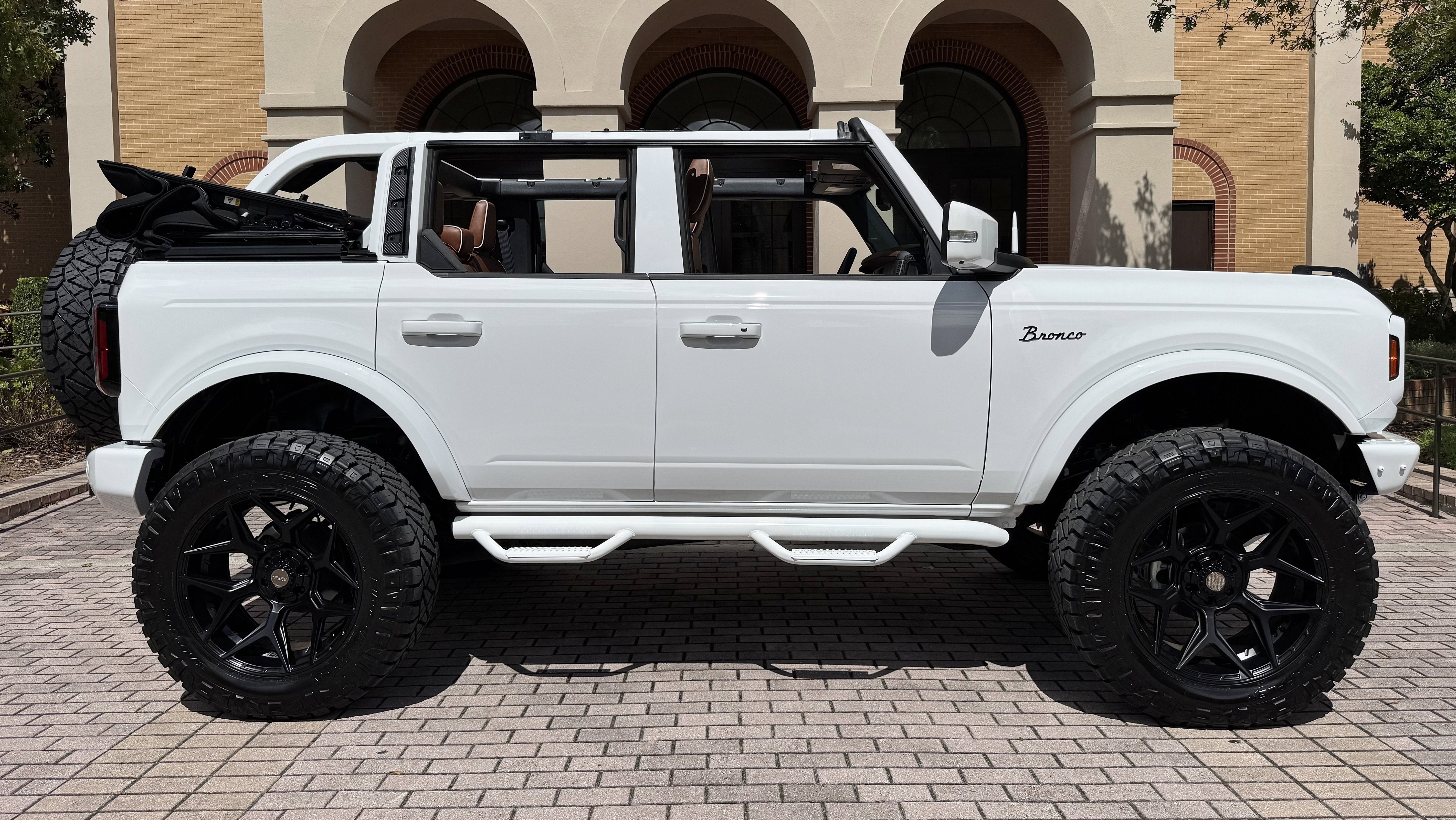 2024 Ford Bronco Outer Banks V6 BESTOP POWER TOP Luxury Package Custom Lifted